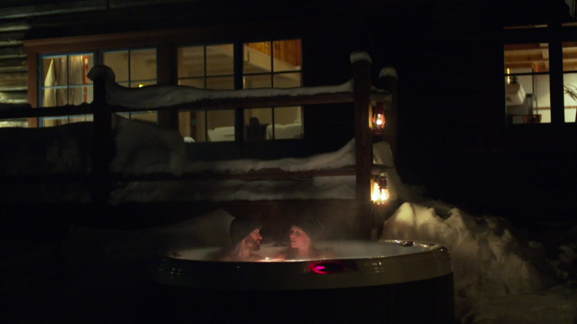 Hot tub @Julius Aspman_Visit Dalarna.jpg