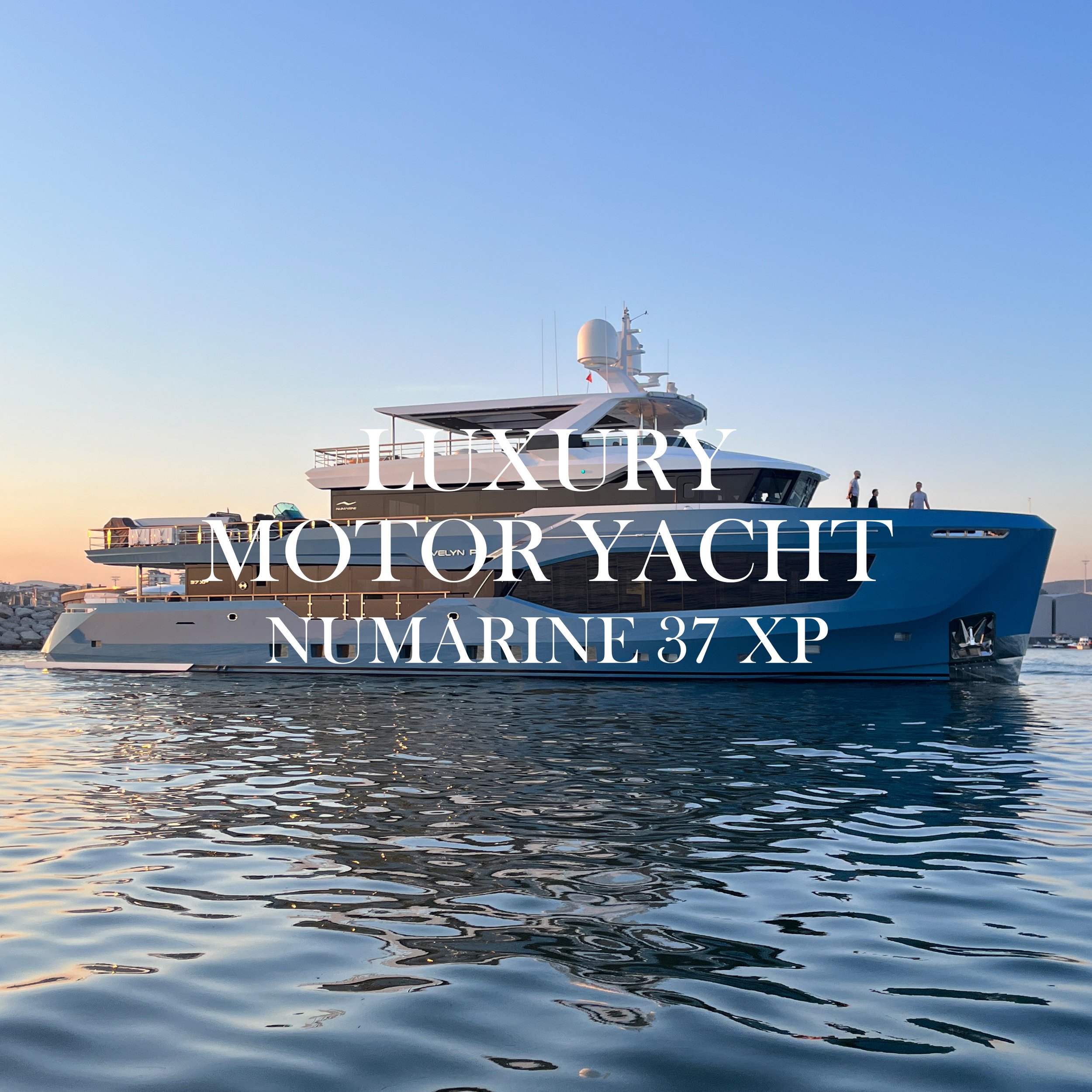 25 Luxury Motor Yacht.jpg