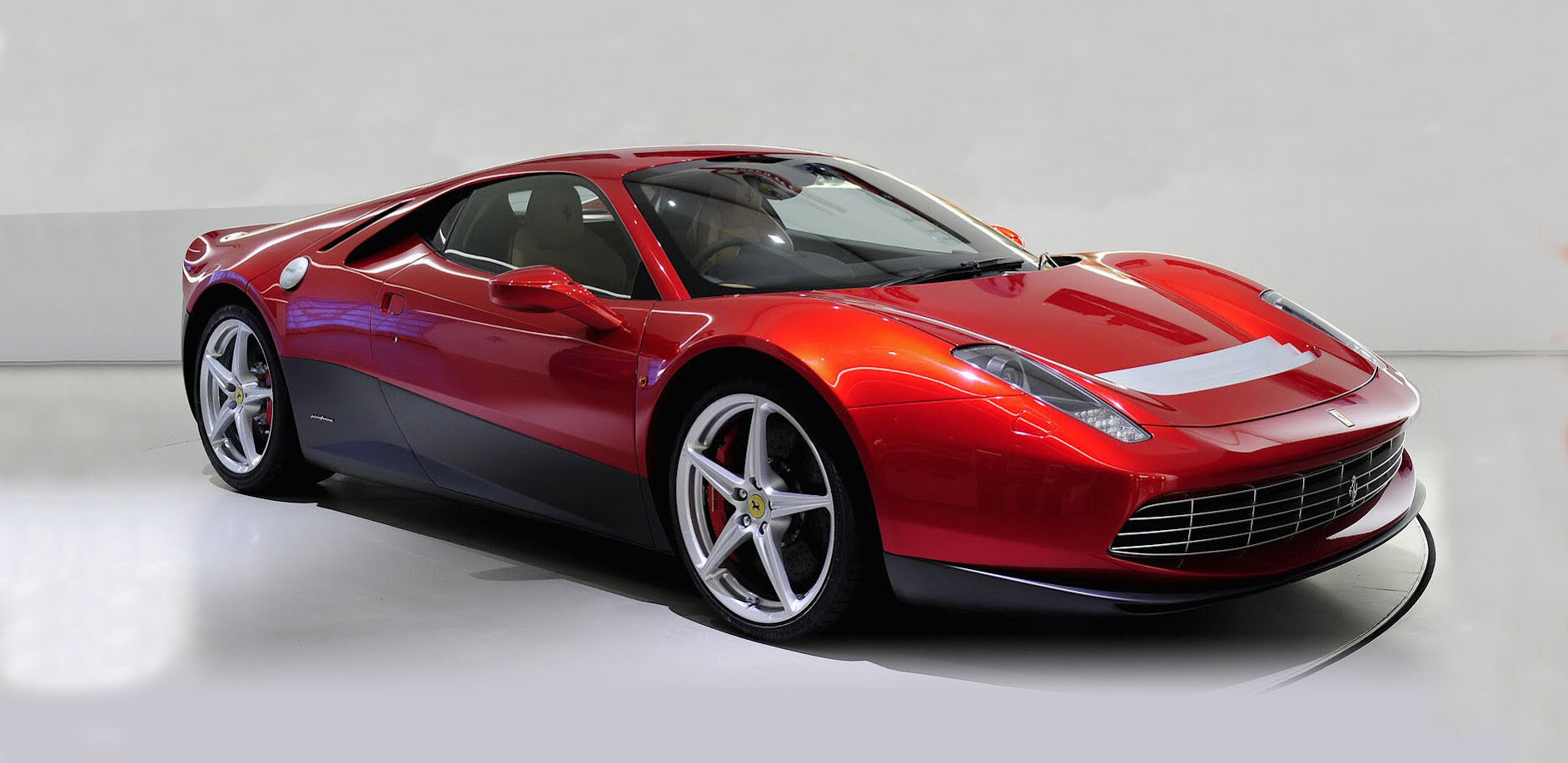p232_7_SP12EC_Ferrari.jpg