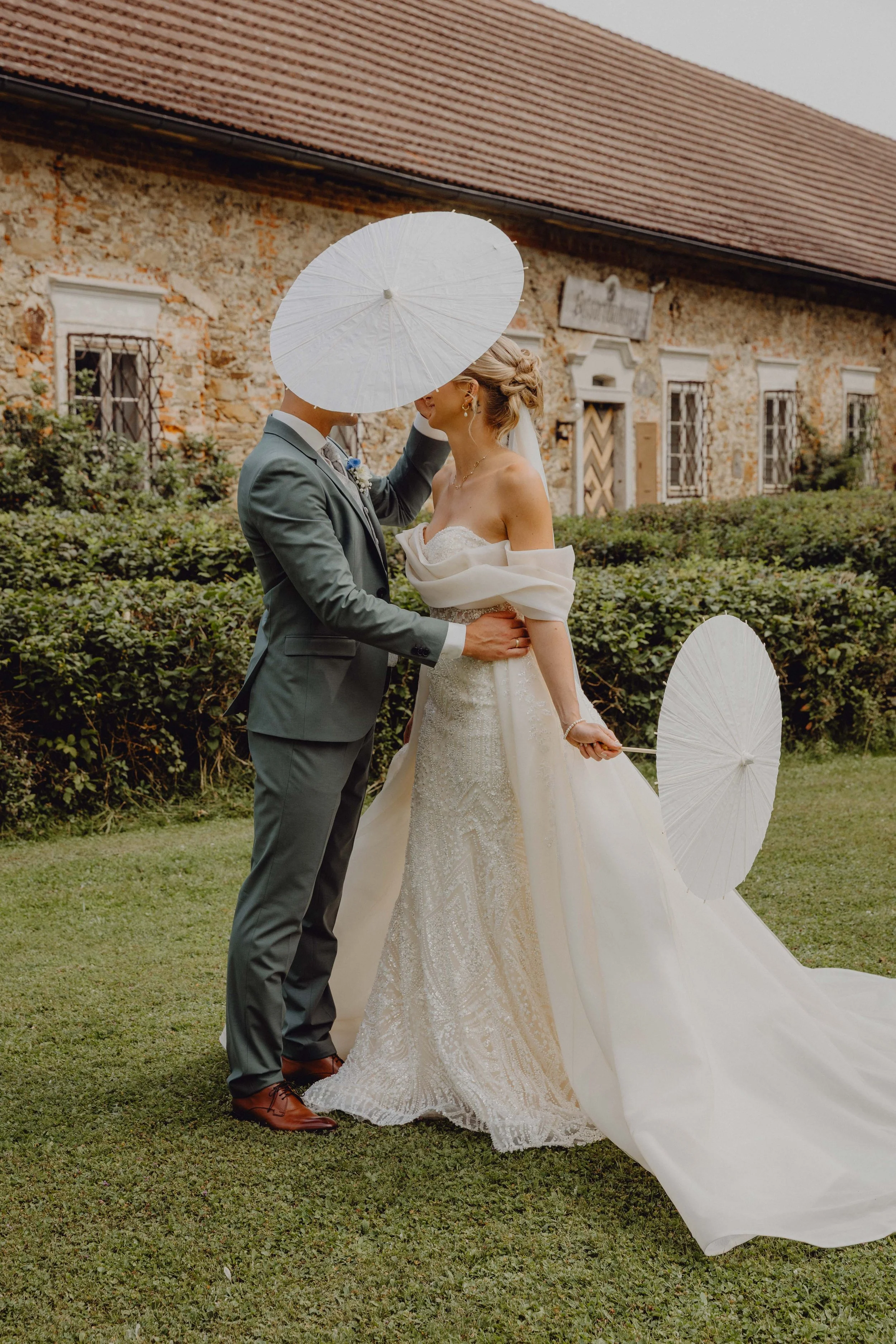 Oberösterreich Hochzeit Schloss Altenhof Brätigam Braut Brautpaar Brautpaarshooting