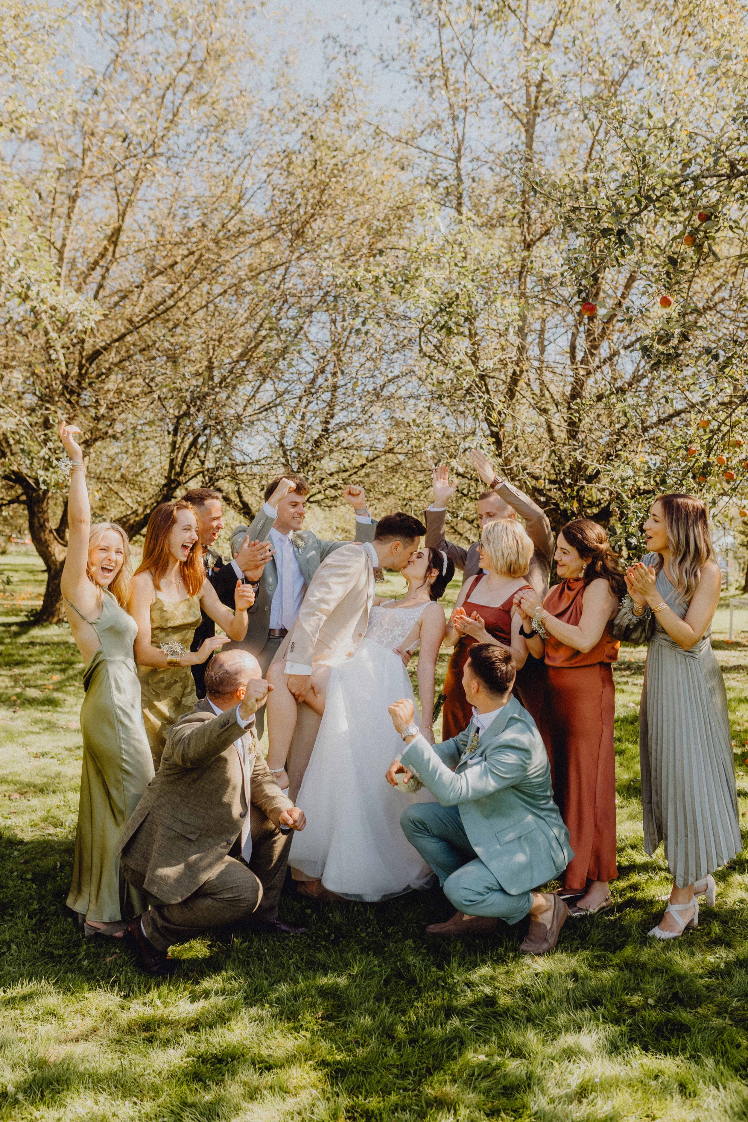 Karlingberger Gut Hochzeit Oberösterreich Brautpaar Liebe Braut Bräutigam Location Floristik Paarshooting