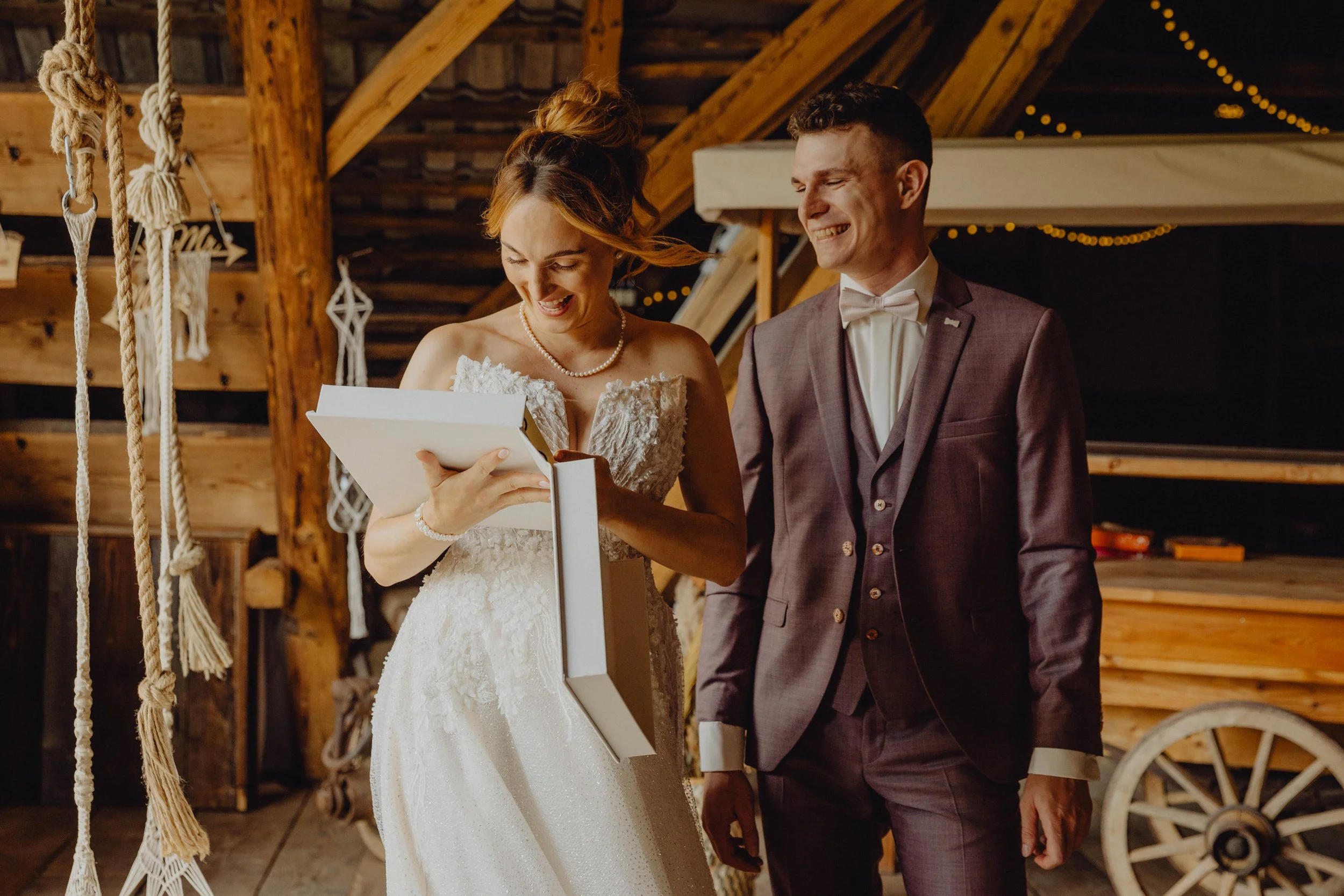 Hochzeit Laussa Oberösterreich Heiraten Fotograf die kleine fotografin Auszeithof Erdelement Boho Alternativ Natur