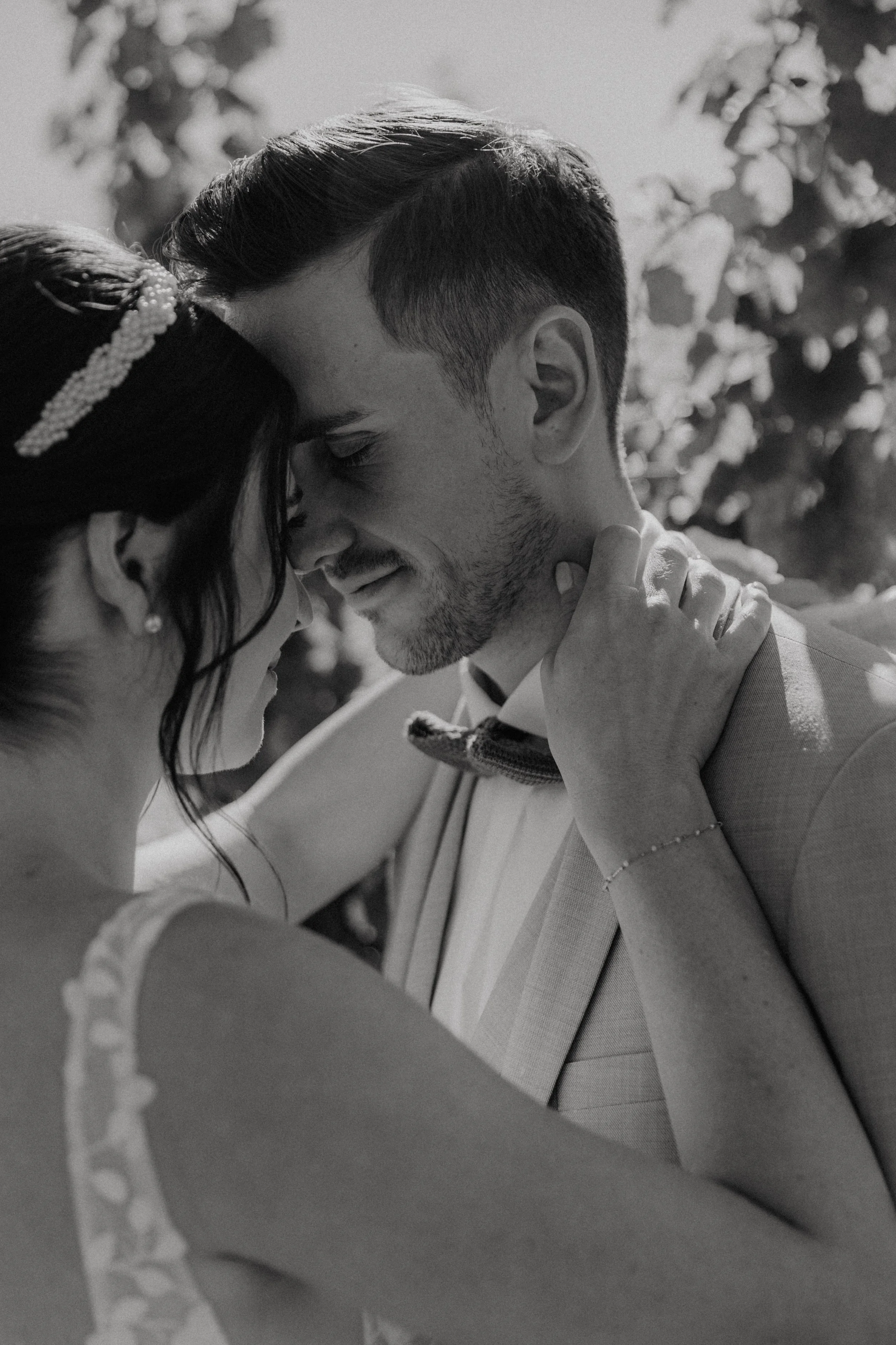 Karlingberger Gut Hochzeit Oberösterreich Brautpaar Liebe Braut Bräutigam Location Floristik Paarshooting