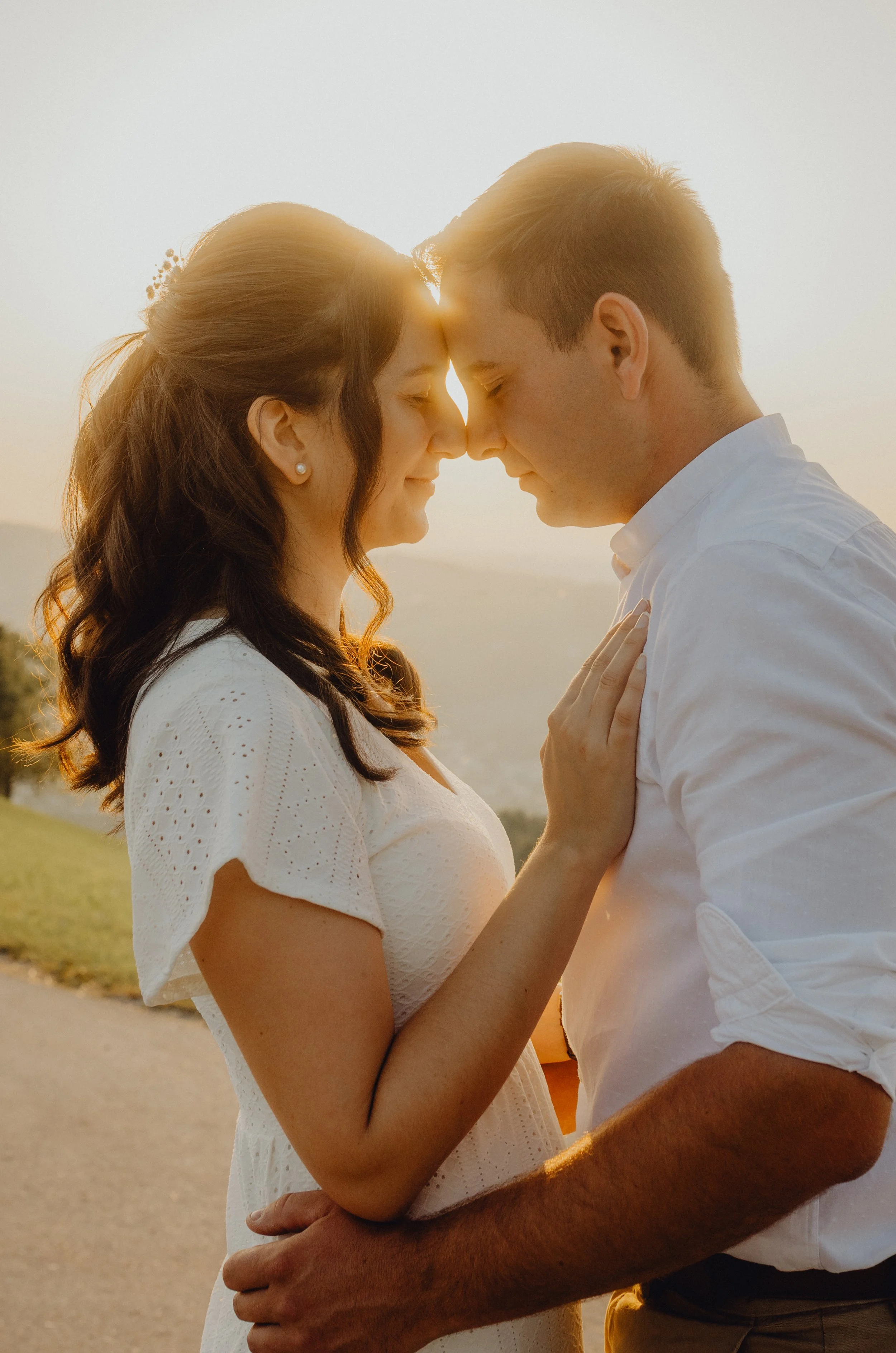 Kennenlernshooting Landschaft Paar Brautpaar Sommer