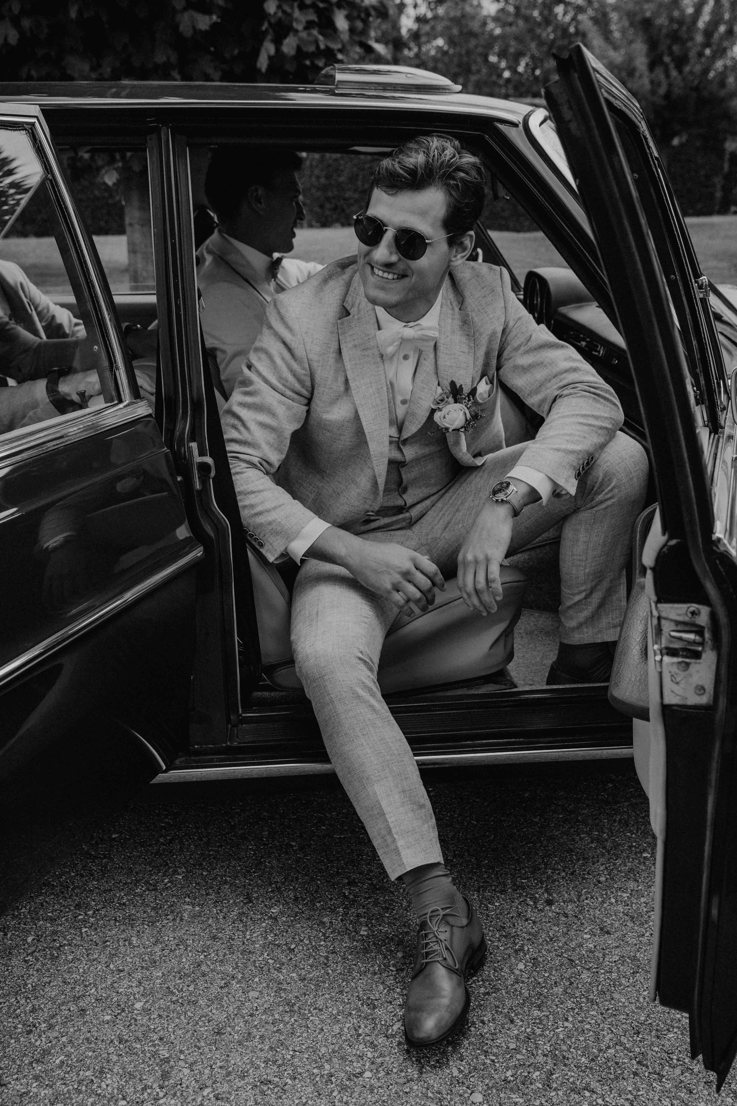 Hochzeit Brautpaarshooting Oberösterreich Oberbauern Gut Linz Leonding Braut Bräutigam Groomsmen