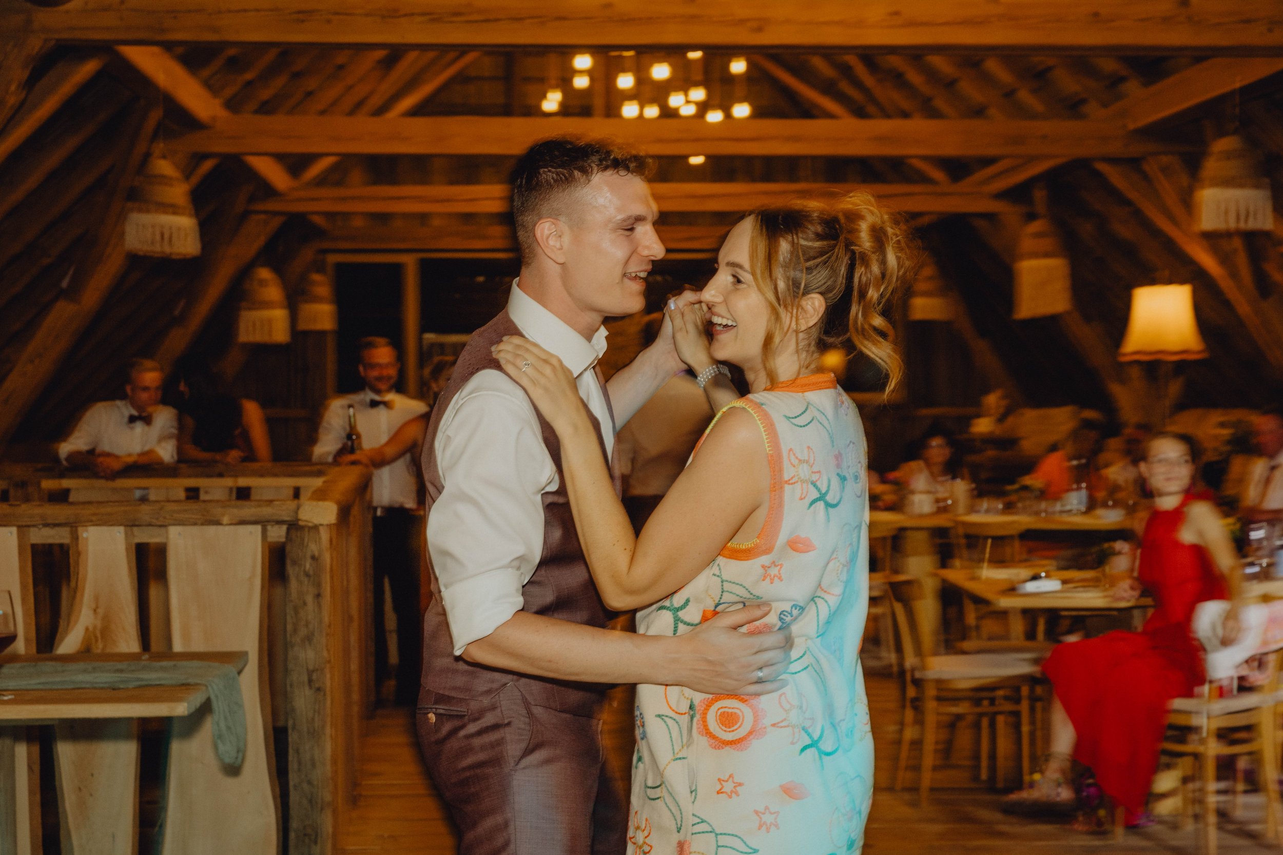 Hochzeit Laussa Oberösterreich Heiraten Fotograf die kleine fotografin Auszeithof Erdelement Boho Alternativ Natur