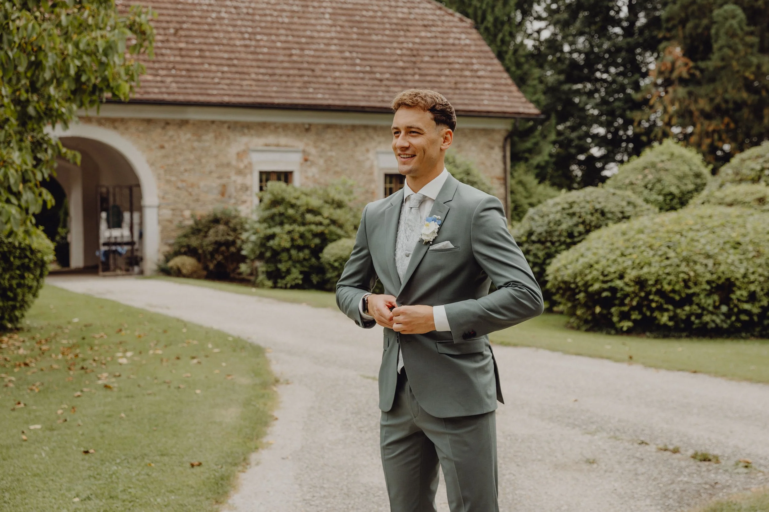 Oberösterreich Hochzeit Schloss Altenhof Brätigam Braut Brautpaar Brautpaarshooting