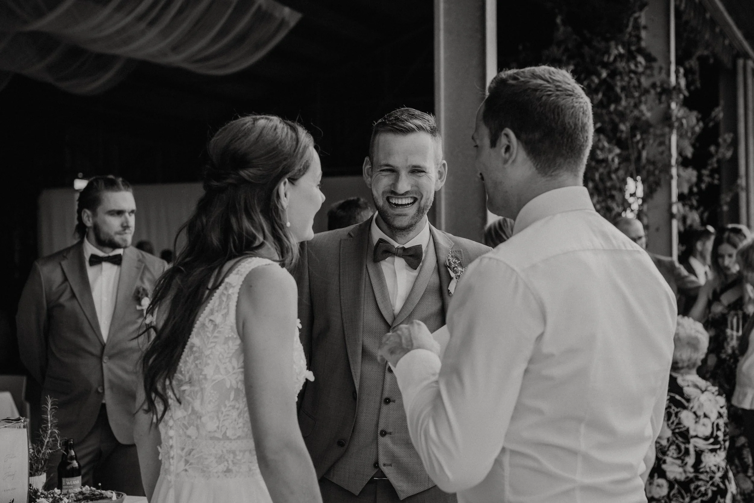 Hochzeit Hochzeitsfotograf Engerwitzdorf Oberösterreich Schlosskapelle Riedegg