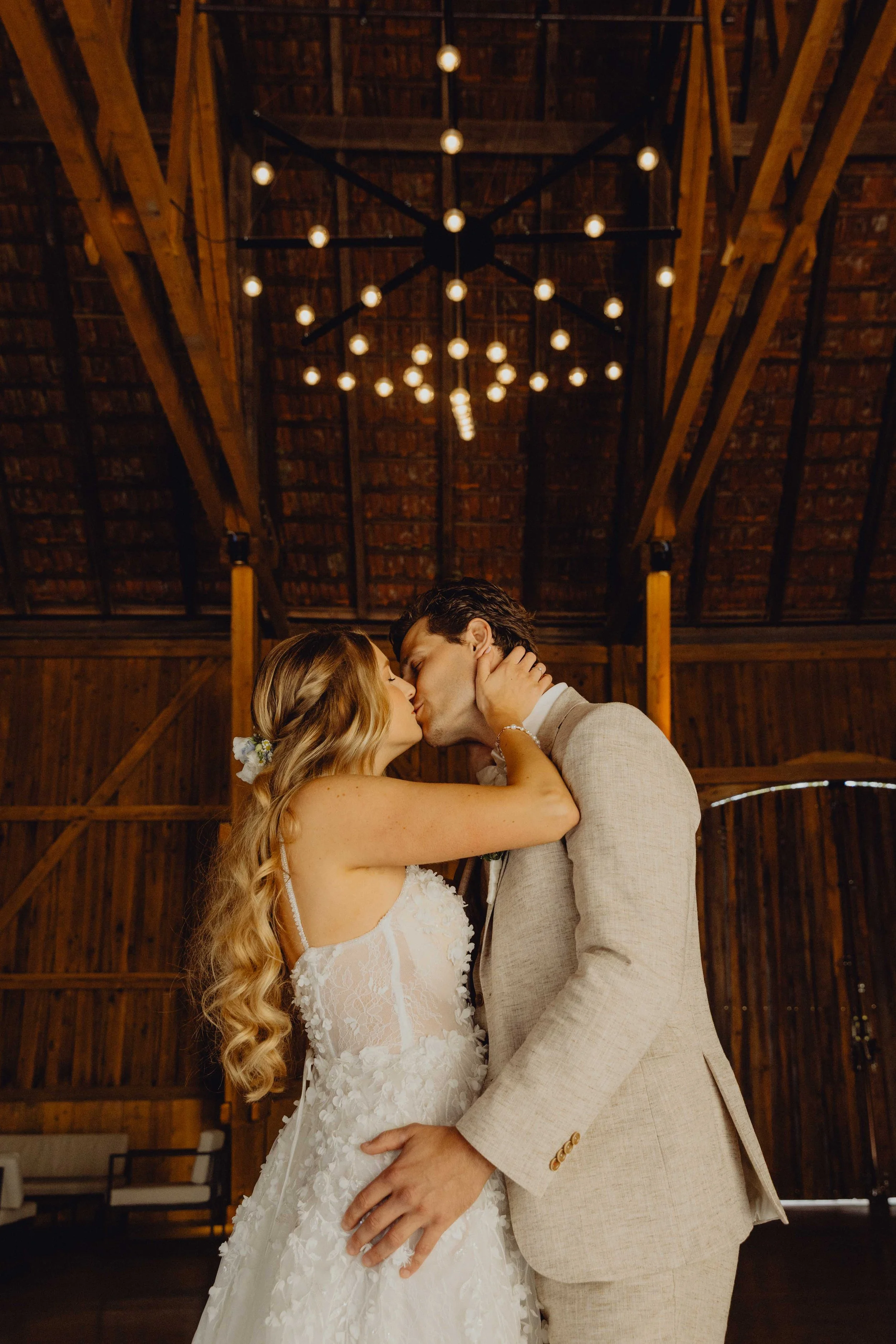 Hochzeit First Look Paarshooting Leonding Linz Oberbauerngut Oberösterreich