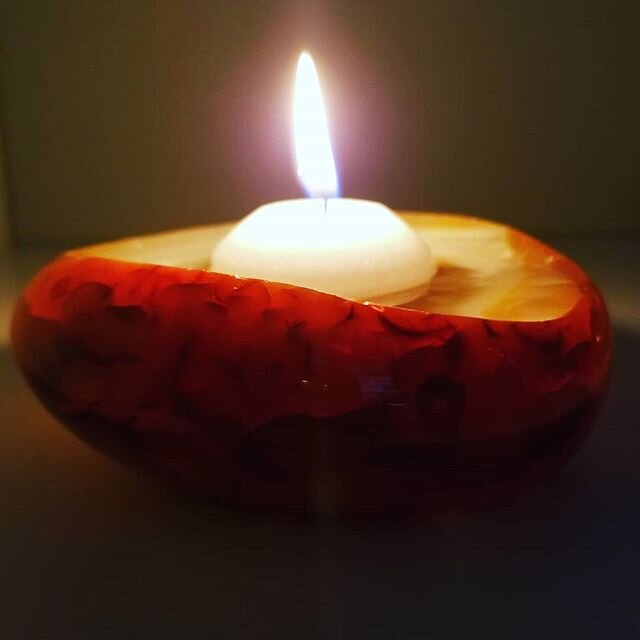 Carnelian bowl, perfect for floating candles.$25