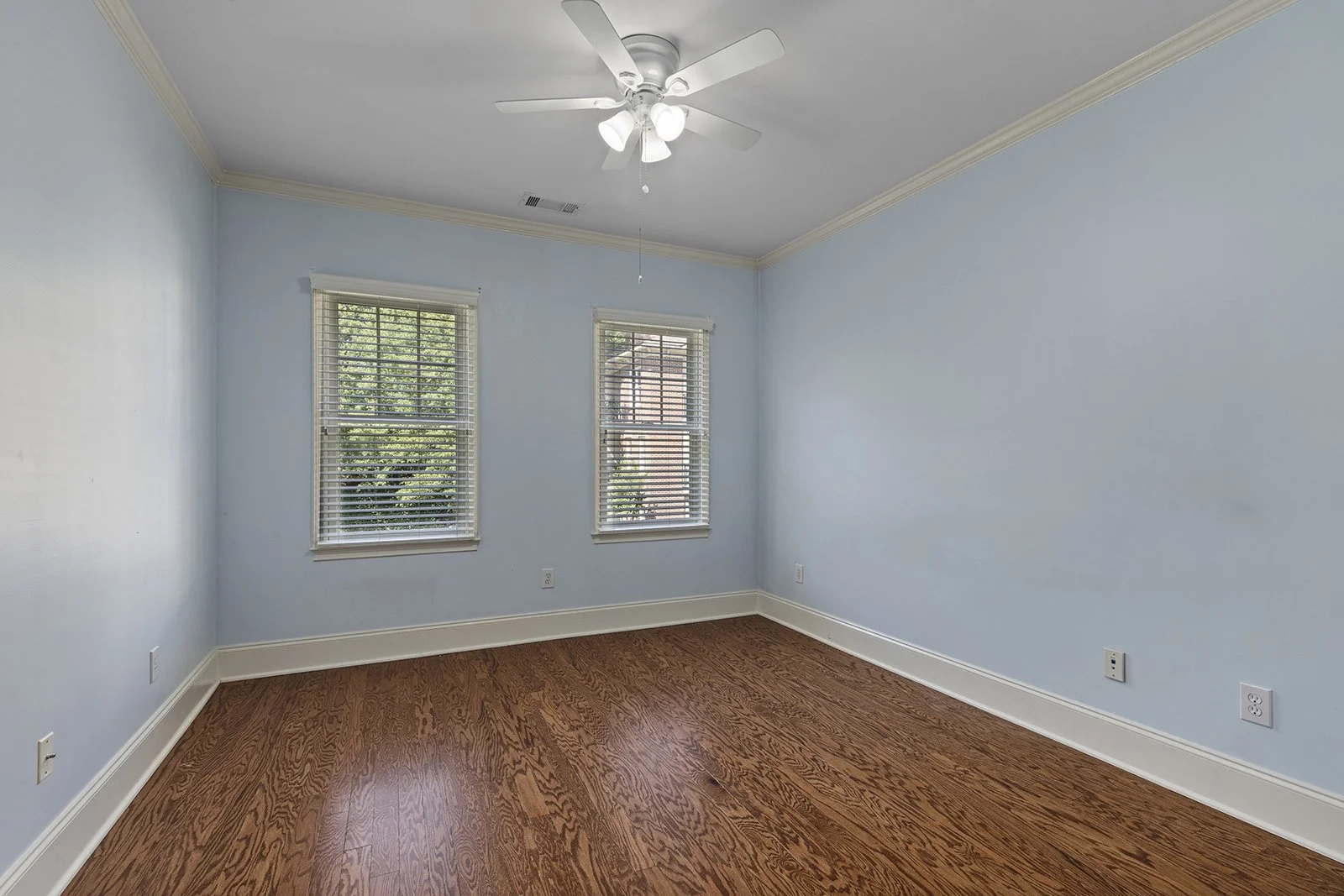 825HighlandLnNE#1216-1823-WEB-026.jpg
