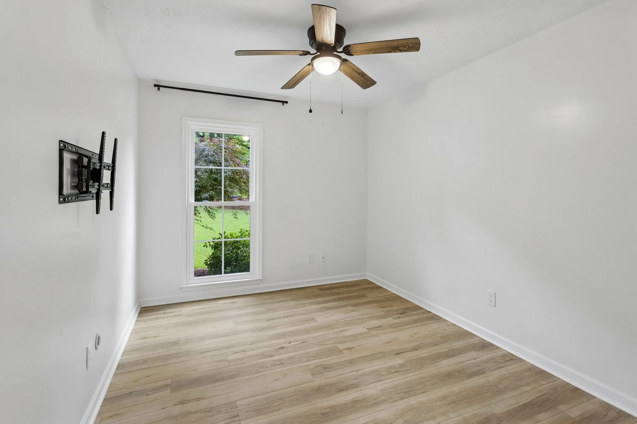 2030 Arbor Forest Dr_101.jpg
