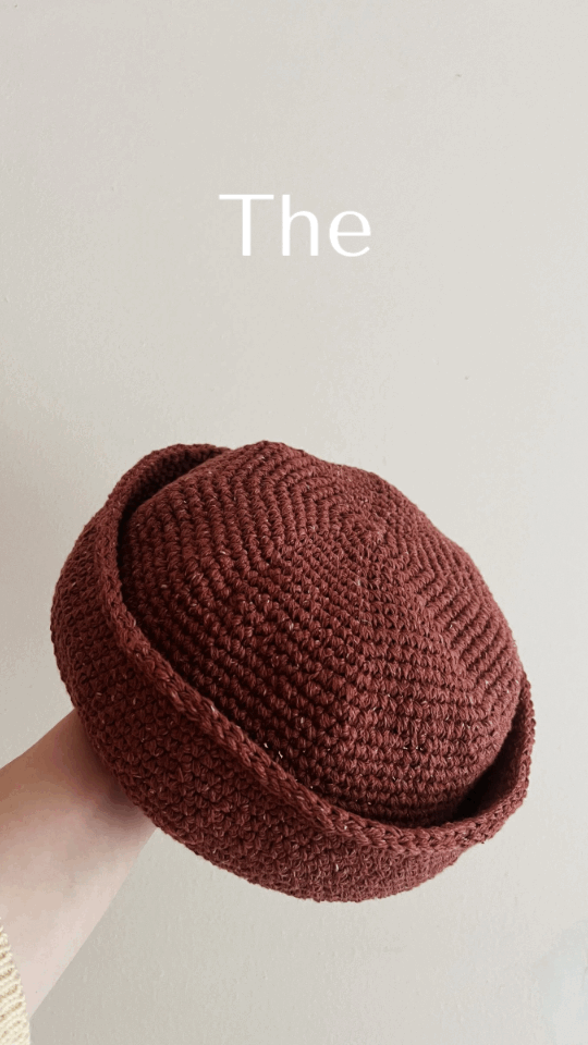 animated picture of a crochet sailor hat