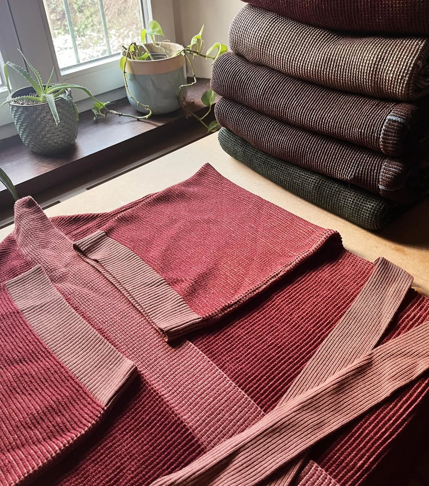 Spent this first Sunday of this year tidying up my atelier, which I&rsquo;d left behind in a little bit of a mess before leaving on holidays after the busy Christmas period 🧹I took a moment to cherish the merino wool kimonos - my most ambitious proj