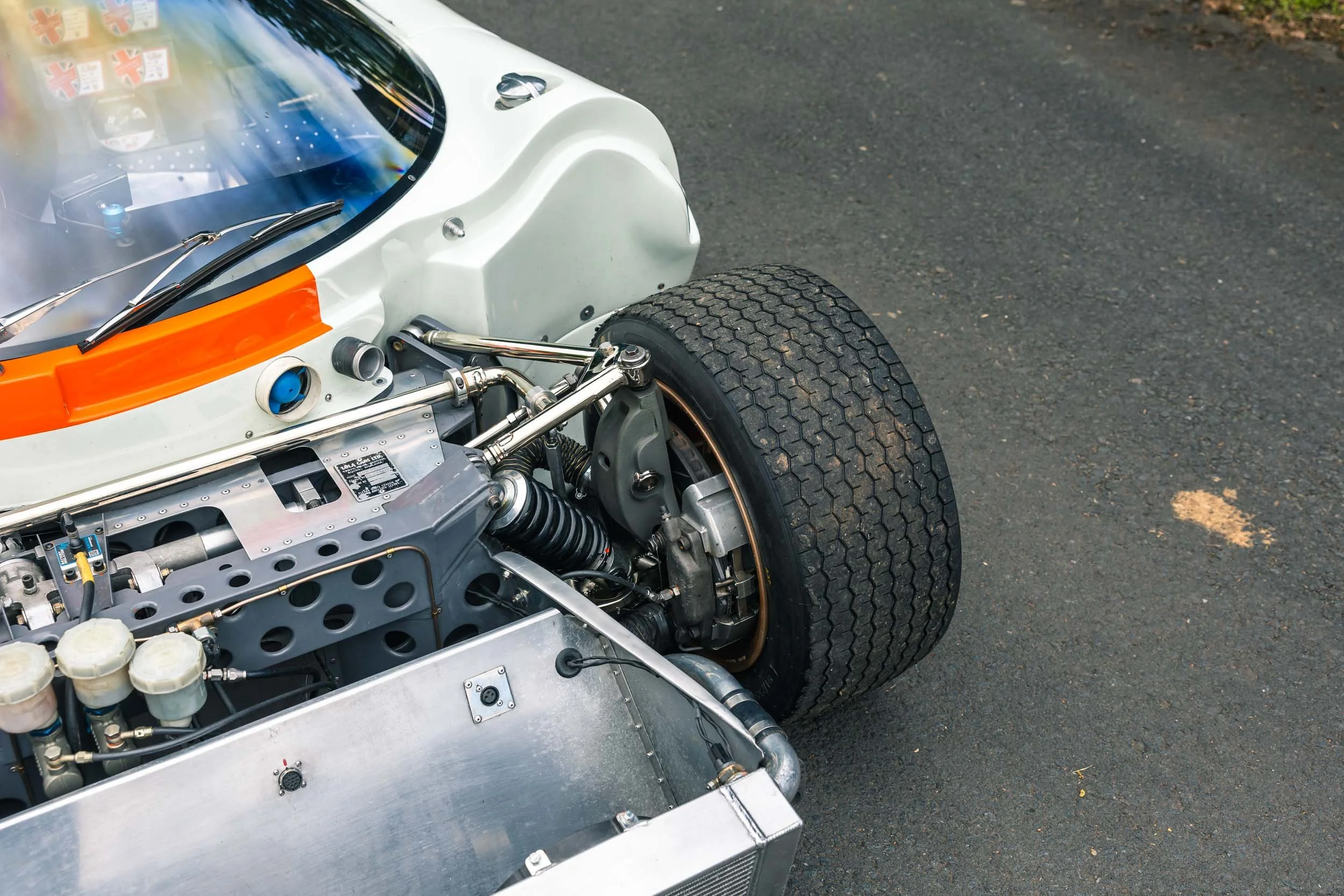 Lola T70 Details-1-2.jpg