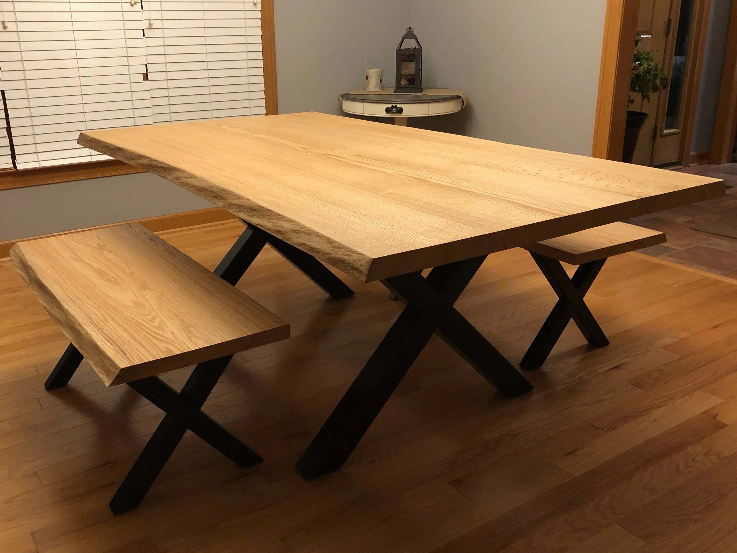 Oak Live Edge Table 3.jpg