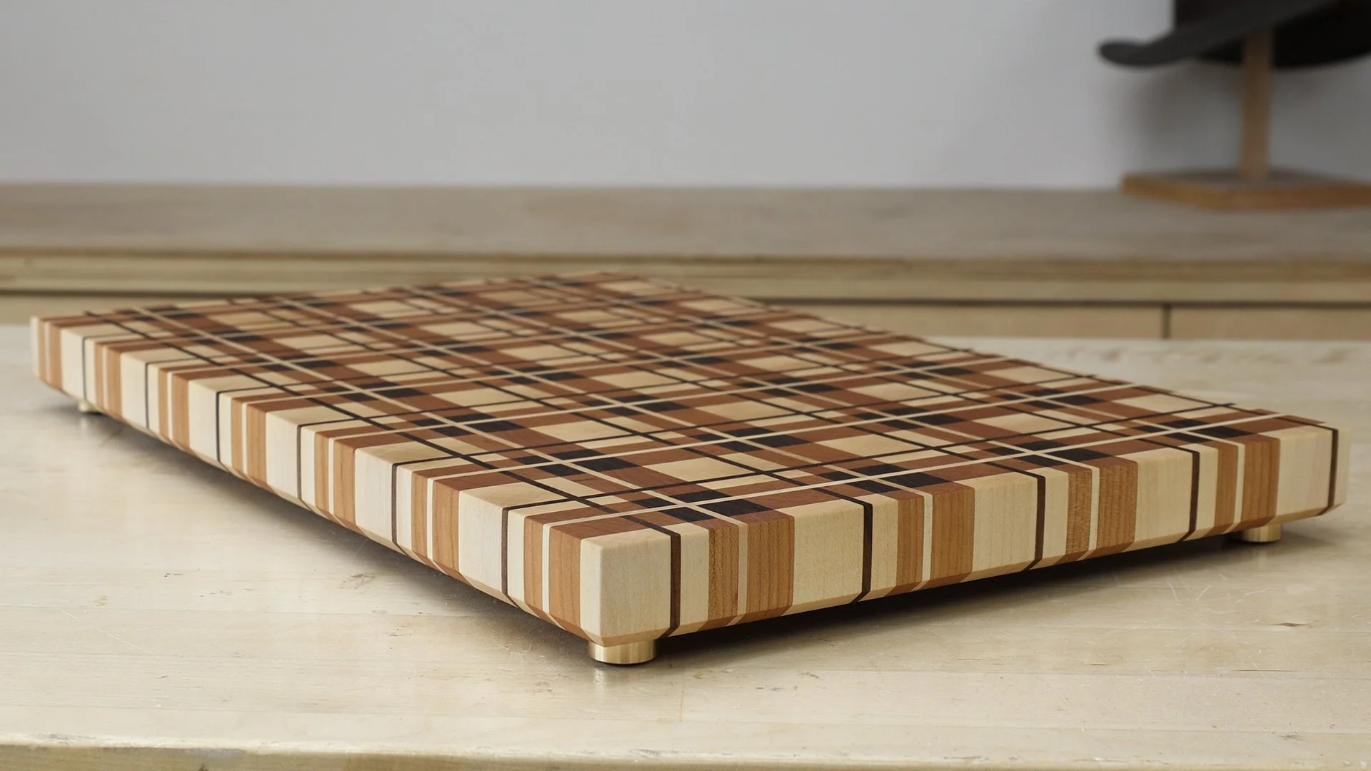Plaid Cutting Board Plans 3.jpg
