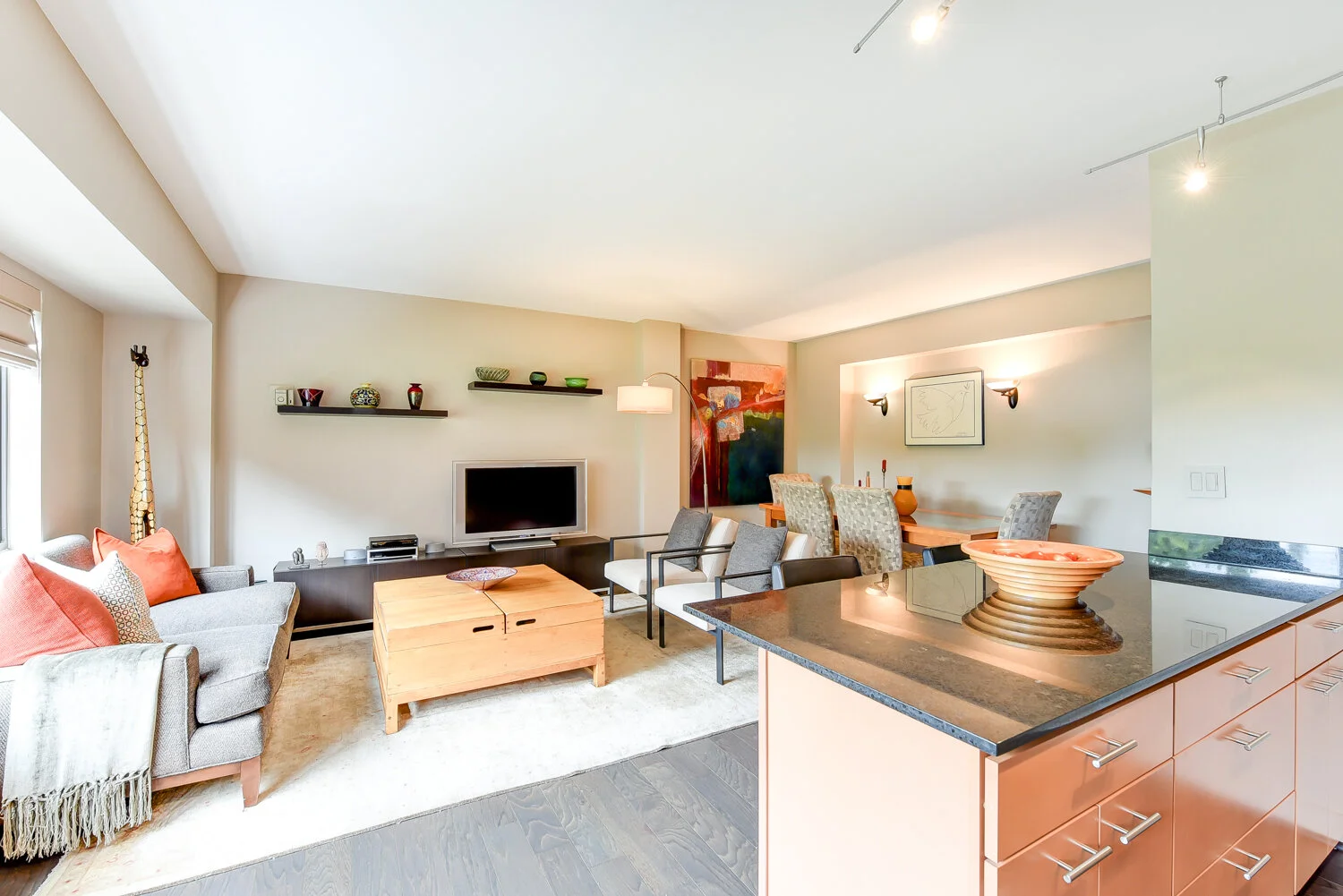 PENINSULA ADDS STORAGE AND COUNTERSPACE