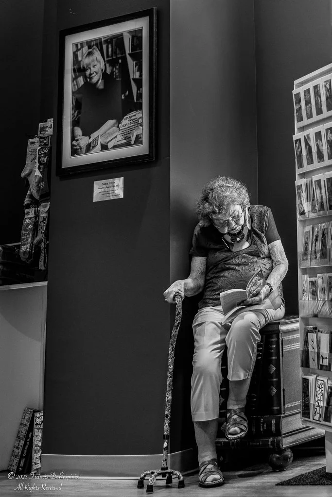 On Reading- An Homage to Andre Kertez - DeRespinis-19.jpg