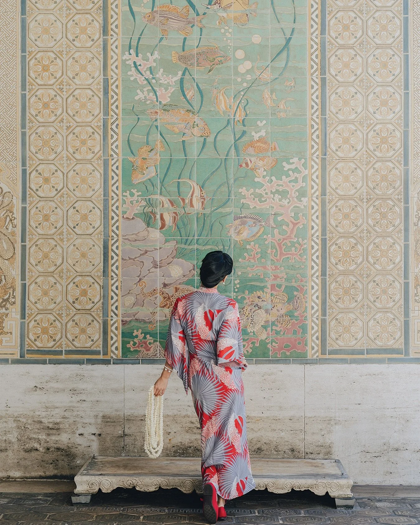 Early mornings in downtown Honolulu🌆
The quiet streets and soft light on old stone. There&rsquo;s a timeless feel in the stillness before the city wakes. It&rsquo;s in that calm that the next chapter begins.💫

New pieces are on the way🤍✨

Photogra