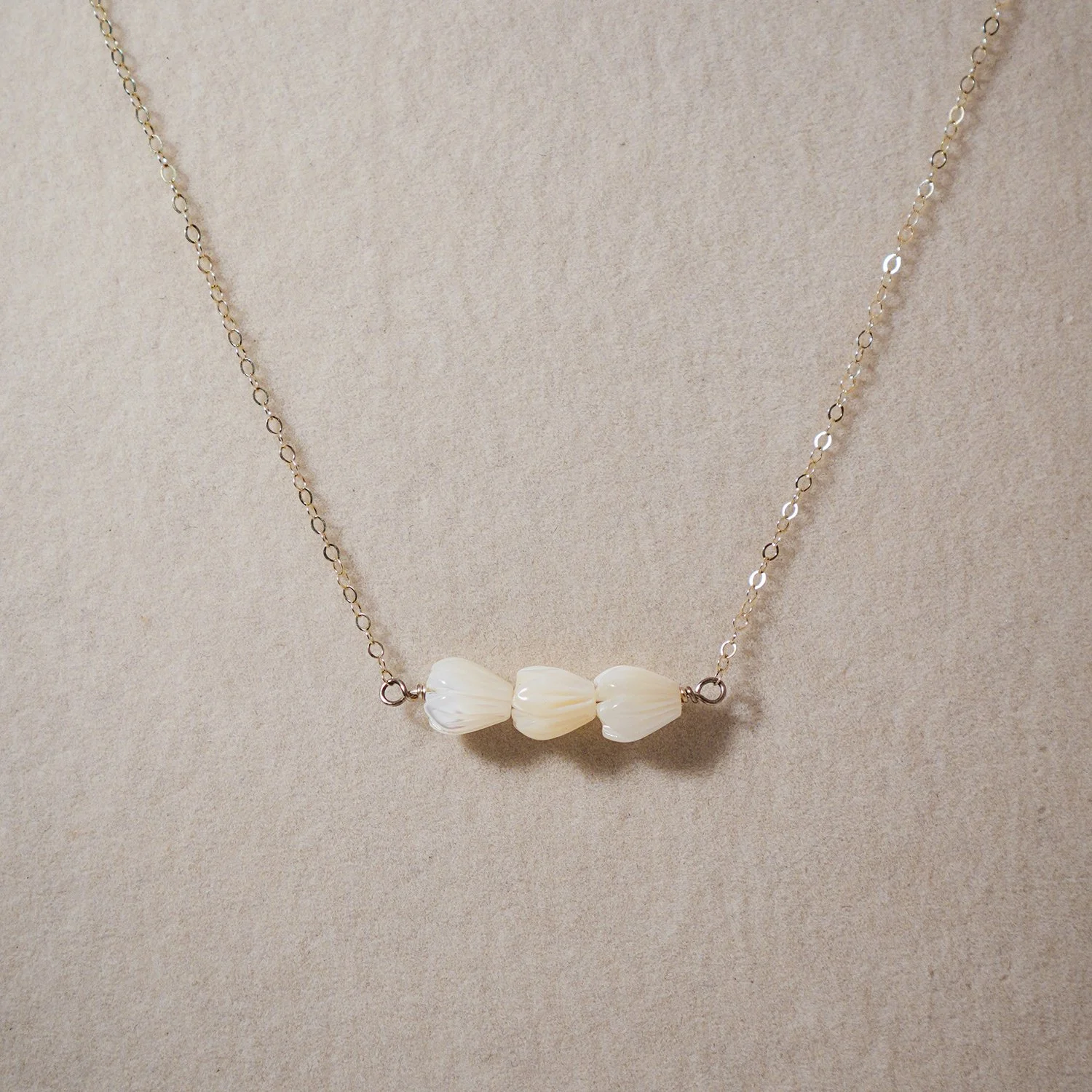 Isabella-Necklace-Silver.jpg