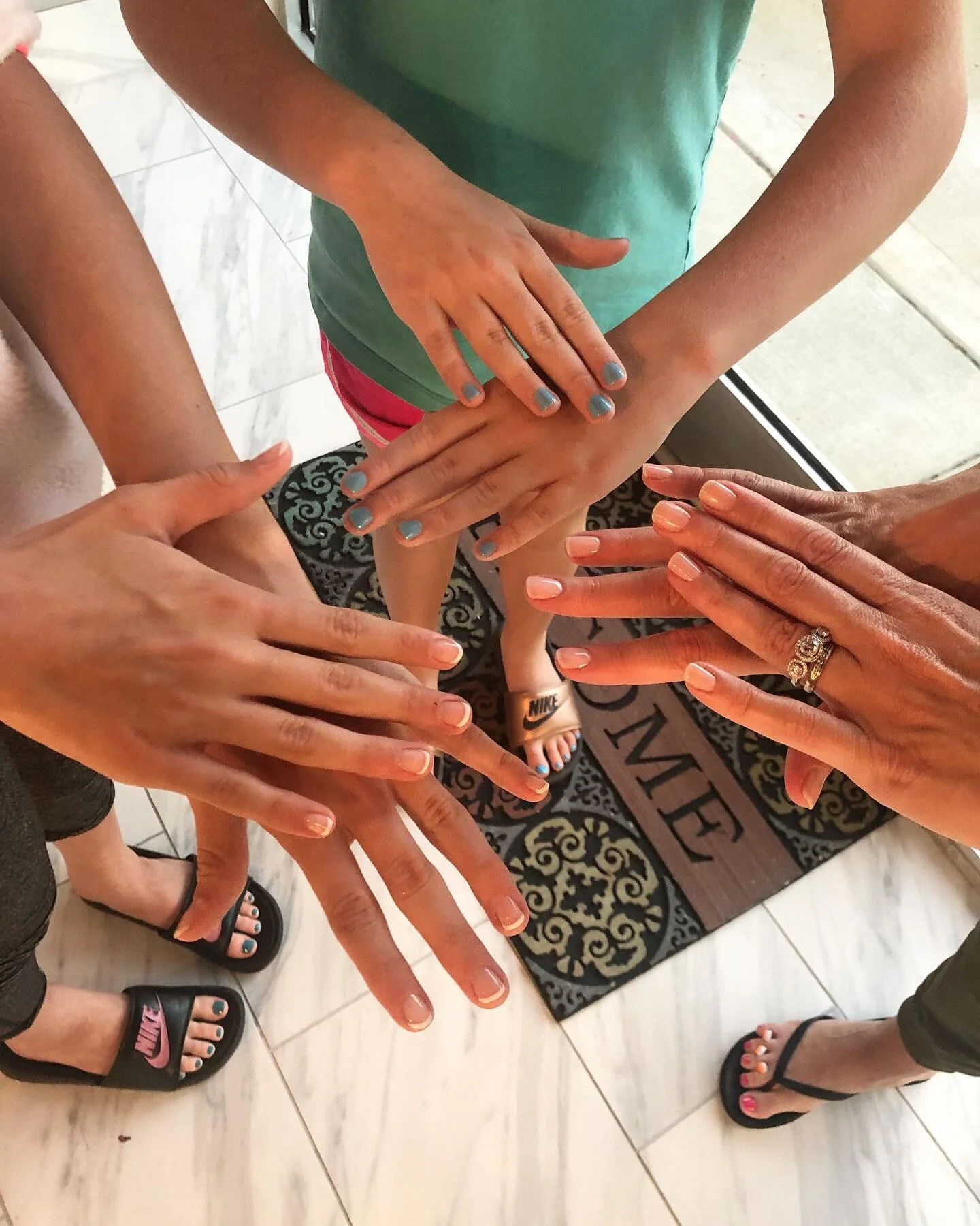 Girls time 👩&zwj;👧&zwj;👧