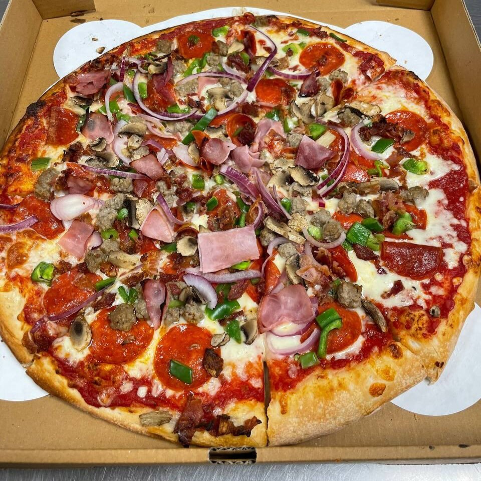 Pizza pizza 

#pizza #pizzalover #washingtondc #dceats #dcfood #arlingtonva #pentagoncity #virginia #dmveats