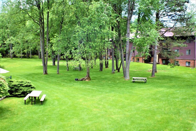 Chestnut Hills Apartments