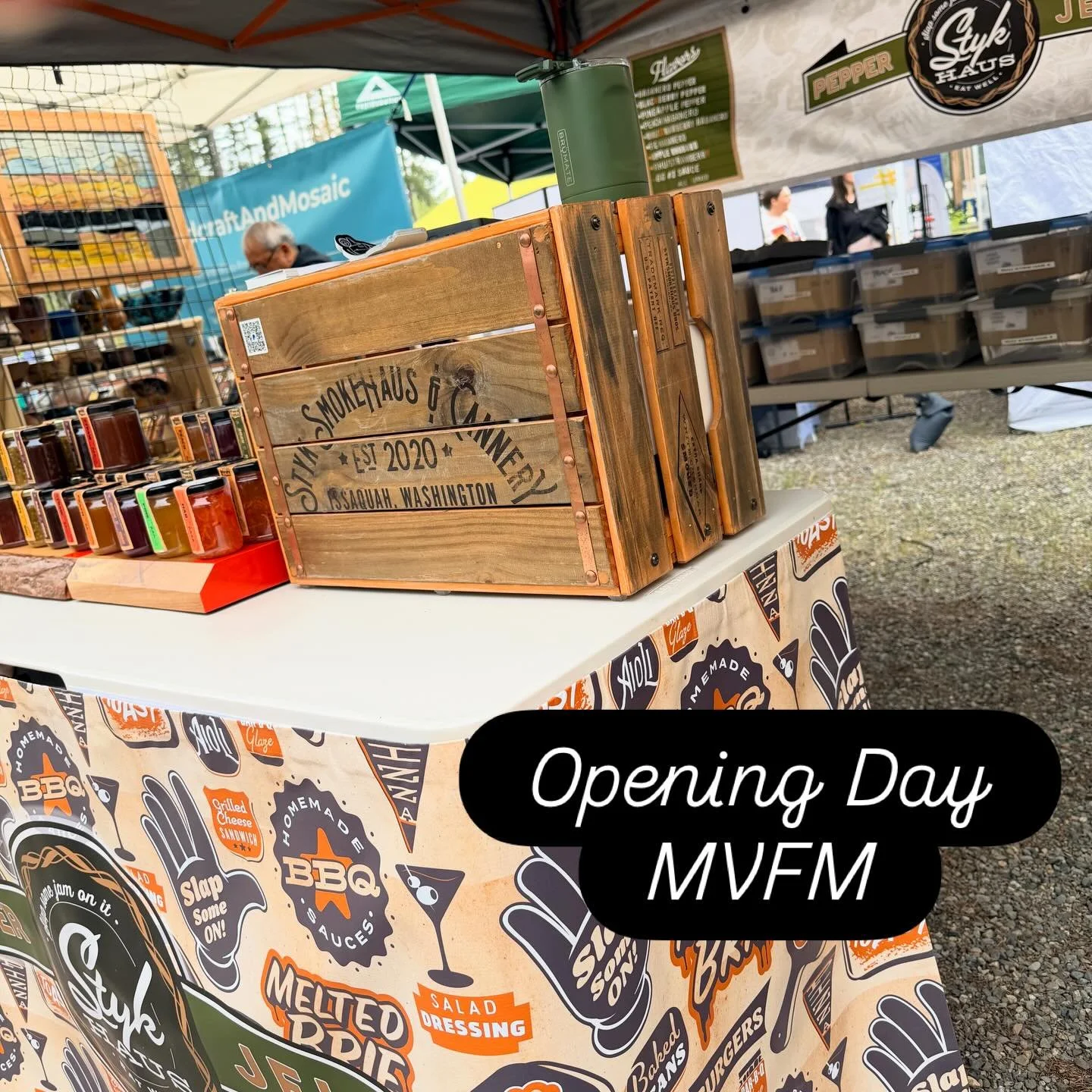 &ldquo;The Saturday place to be&rdquo; @maplevalleyfarmersmarket
#styksmokehaus #stykhaus #supportsmallbusiness