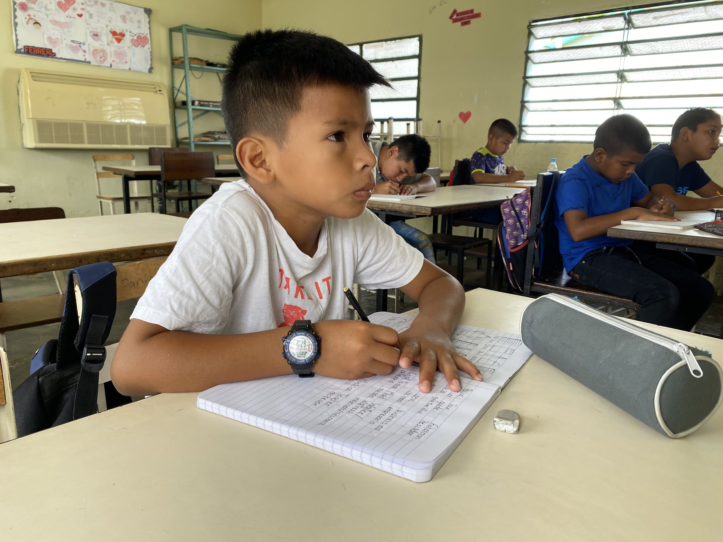 Concentration in a picture: one of our Canaima students.