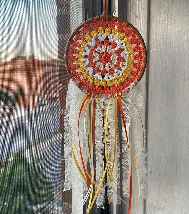 🌟NEW🌟
Sunny Daze Catcher is now available!
&bull;&bull;LINK IN BIO&bull;&bull;
&bull;
So many goodies in the works✨
&bull;
&bull;&bull;
&bull;
&bull;&bull;
&bull;
&bull;&bull;
&bull;
#art #artist #handmade #walldecor #wallart #homedecor #queens #vi