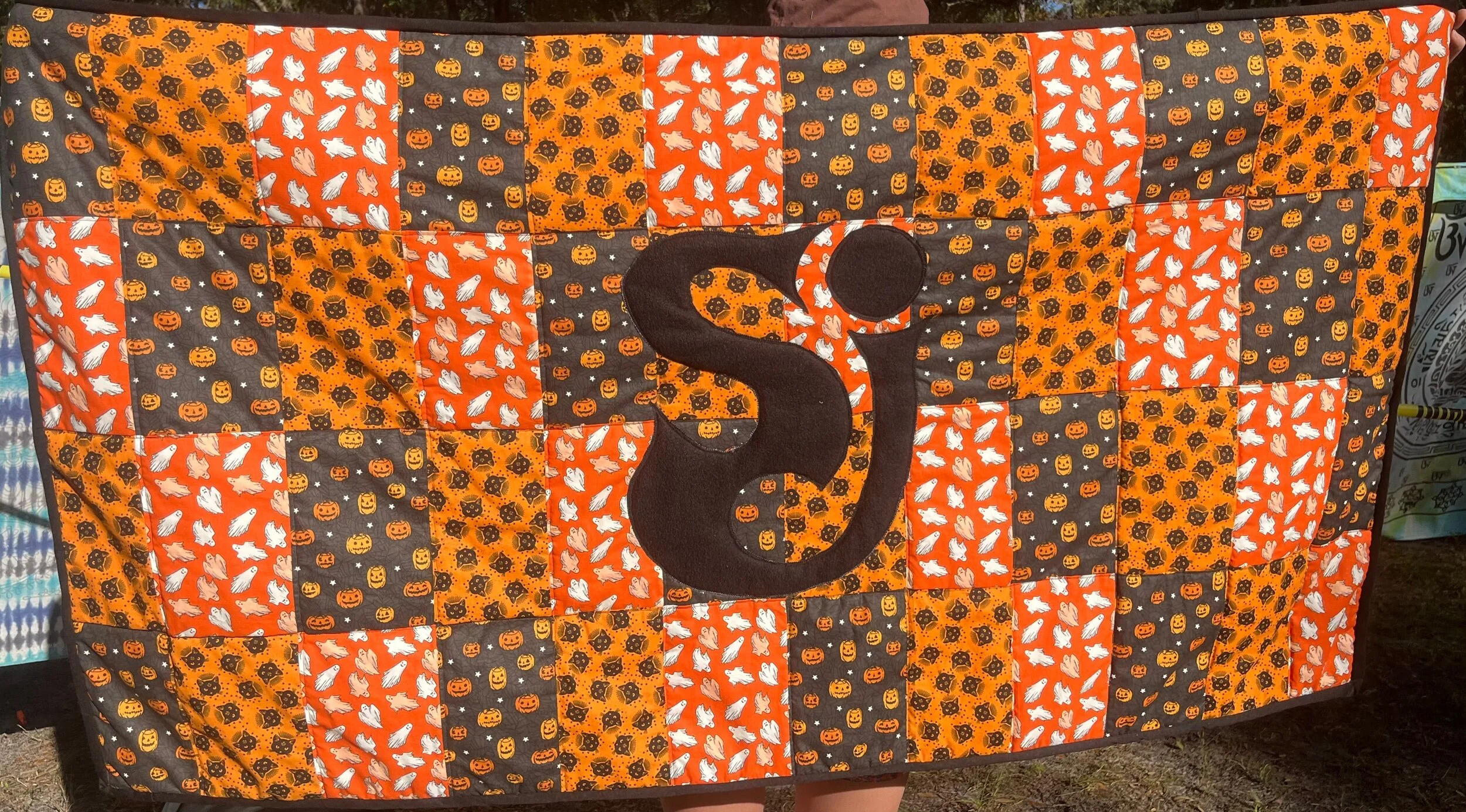 F518599E-BF00-4CF2-B029-6BC7AD822E80