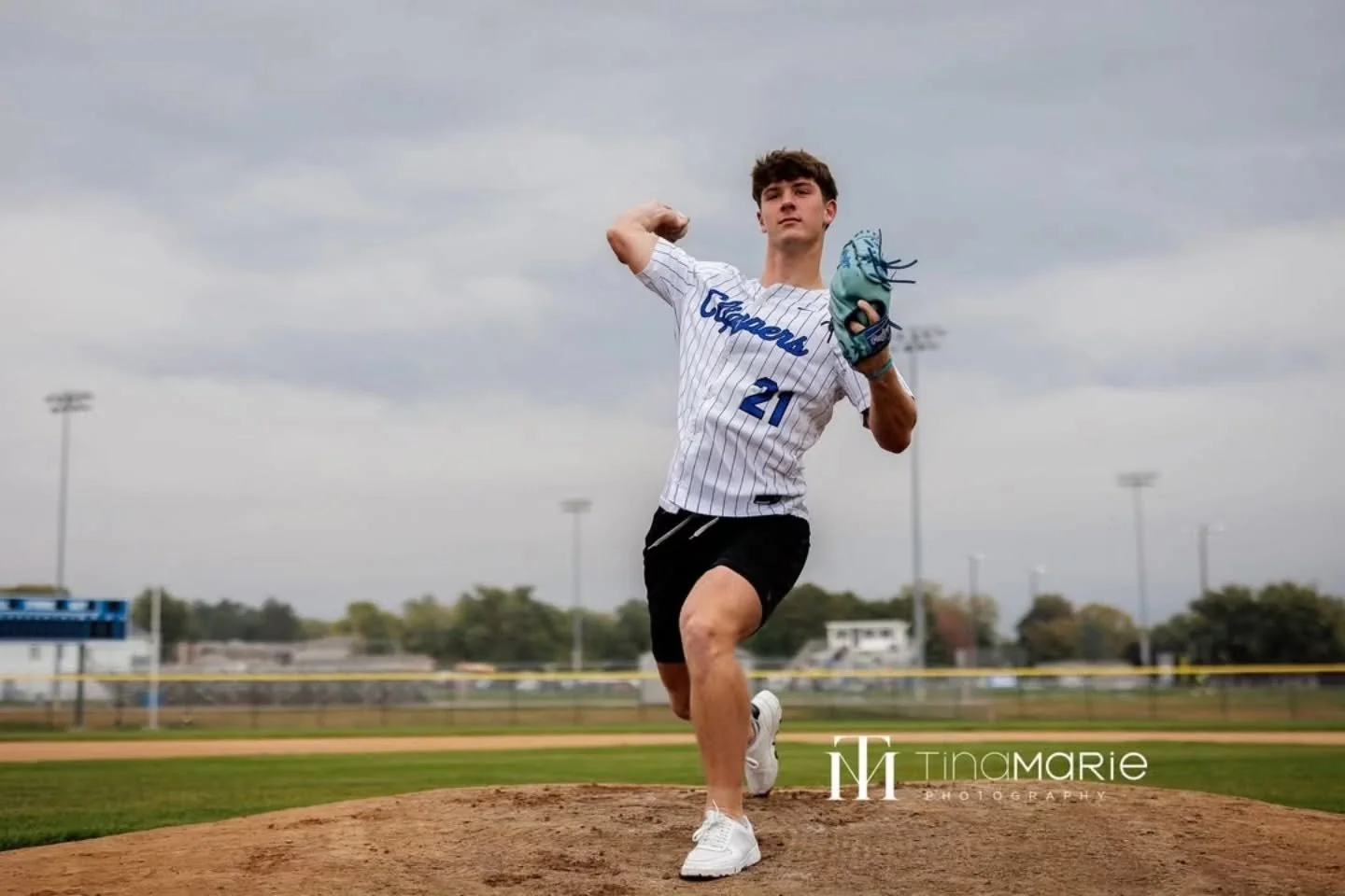 Blayne - CCA Class of 2026 ⚾🎓

#seniorpictures #senioryear #photoshoot #photography #canonusa