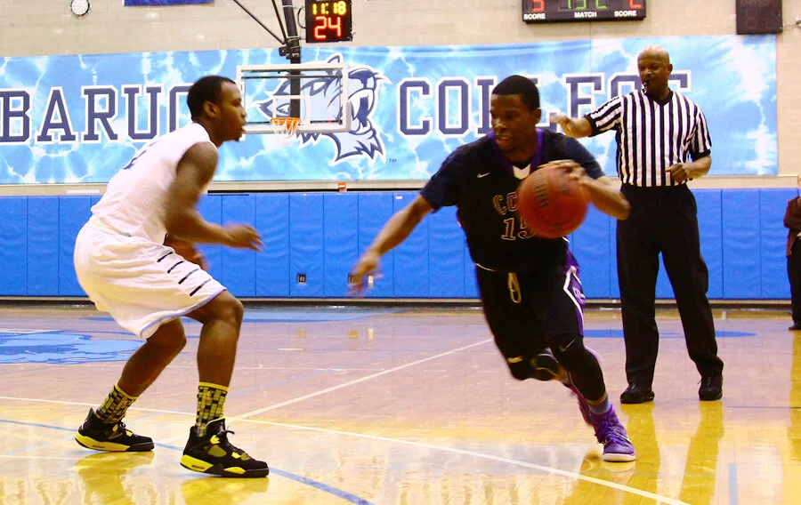 Baruch Sweeps CCNY Hoops