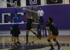 Women's Volleyball 'Baptized' in Five by Summit University