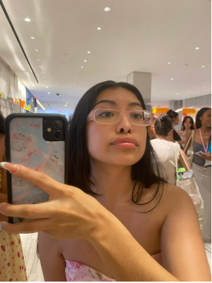 She Came, She Saw, She Contoured