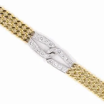 This sleek bracelet is from the first wave of just arrived estate jewelry in the 2025 edition of my annual holiday estate jewelry show. For more, see link in my bio.