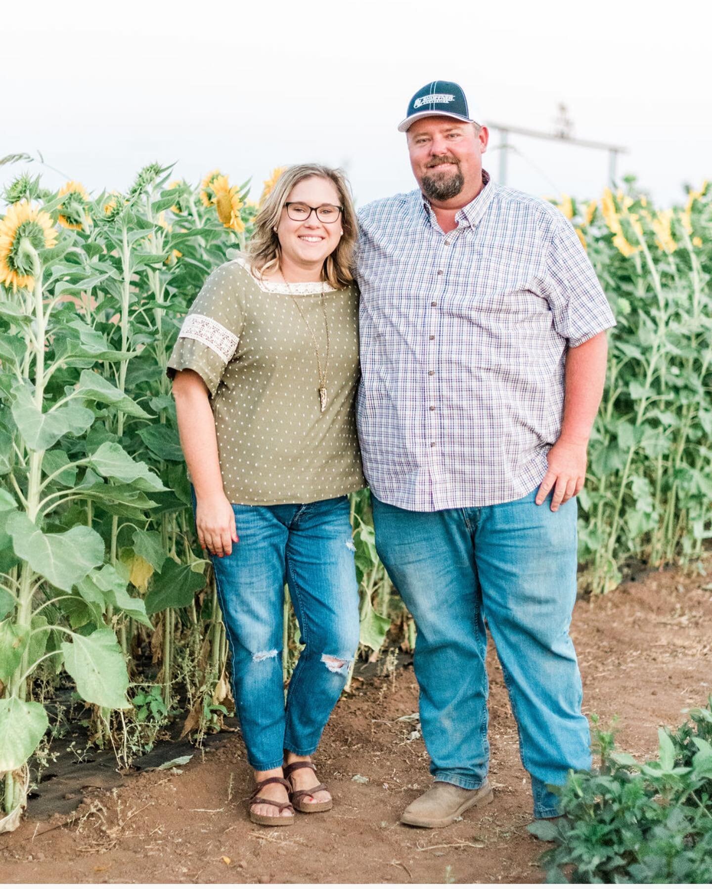 #fridayintroductions, my husband Luke is my most valuable player and supporter. 
&mdash;&mdash;&mdash;&mdash;&mdash;&mdash;&mdash;&mdash;&mdash;

I&rsquo;m Luke aka the flower farmers husband and the pumpkin farmer at Sweet Thistle Farms 

Farmer - G