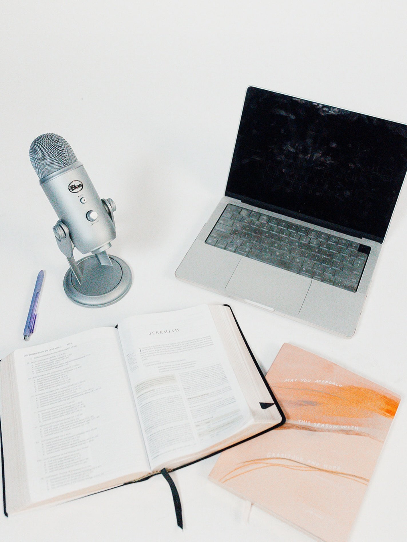 We’ve seen God move in powerful ways through Boldly Seeking—from podcast stories to worship nights and spontaneous parking lot prayers. We’re getting ready to invite you into something BIG next week. Stay tuned. π #BoldlySeeking #S
