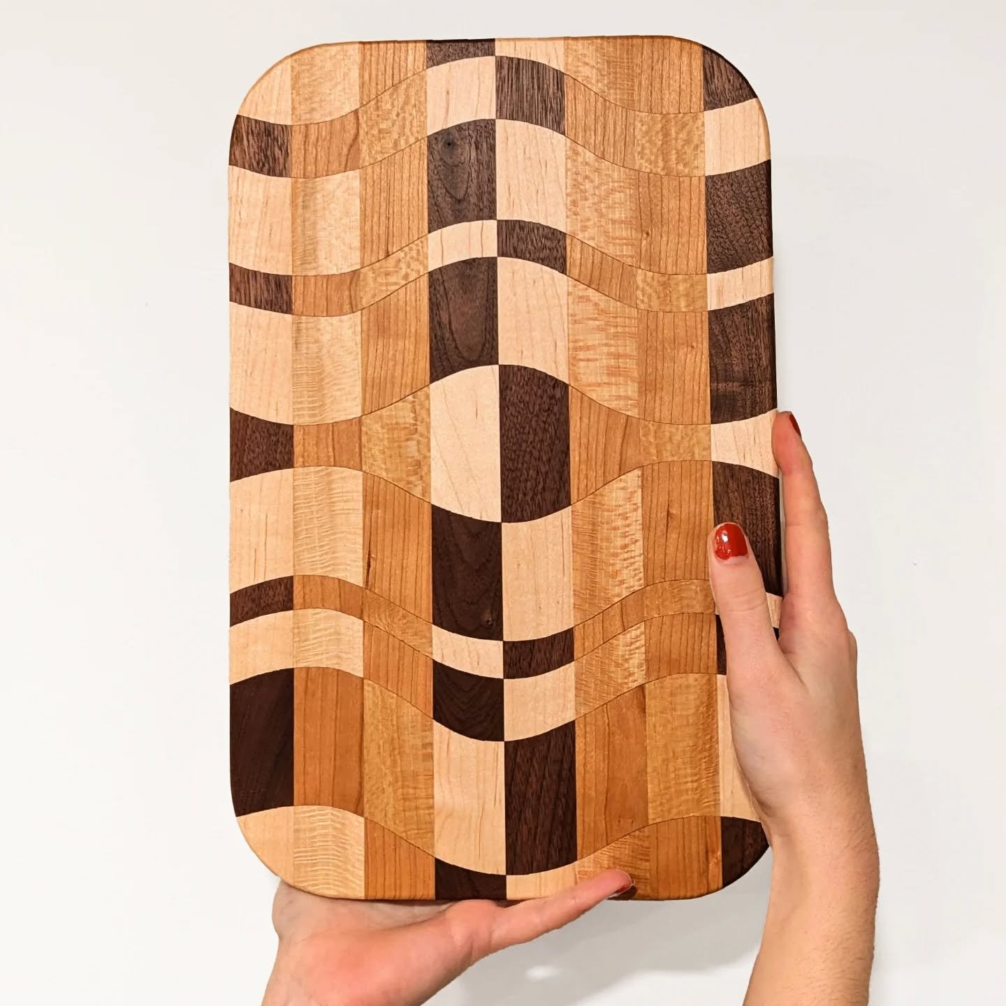 The Knot &amp; Figure online shop opens tomorrow (Sunday) morning at 10:00 am! You'll be able to get your hands on cheeseboards like this new one, combs, and our new framed lanterns and prints. Order by the 17th for pre-Christmas delivery!

Pictured: