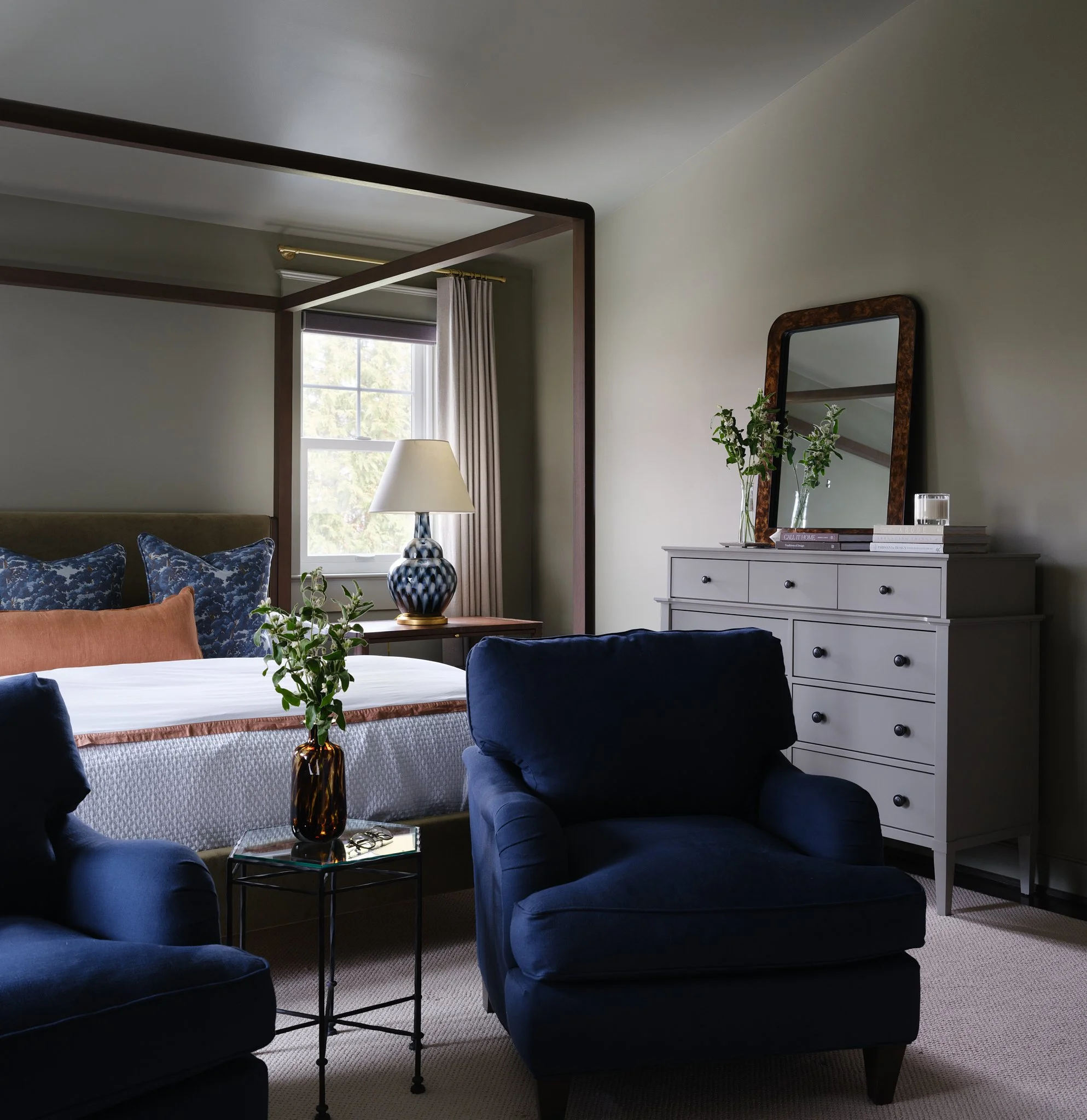 Corinne Victoria Crest Street3661 2.jpg