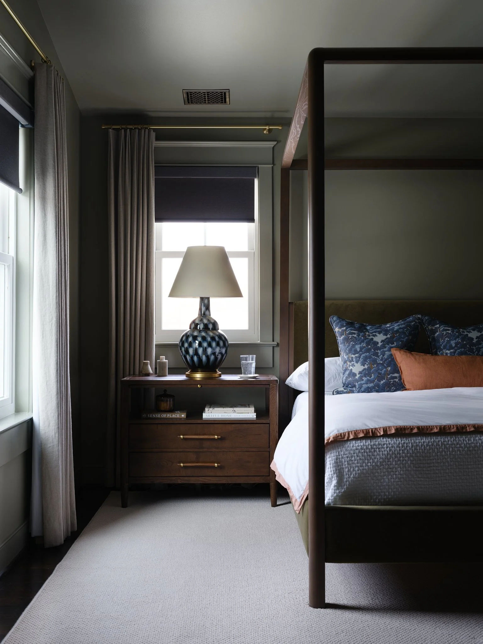 Corinne Victoria Crest Street3646.jpg