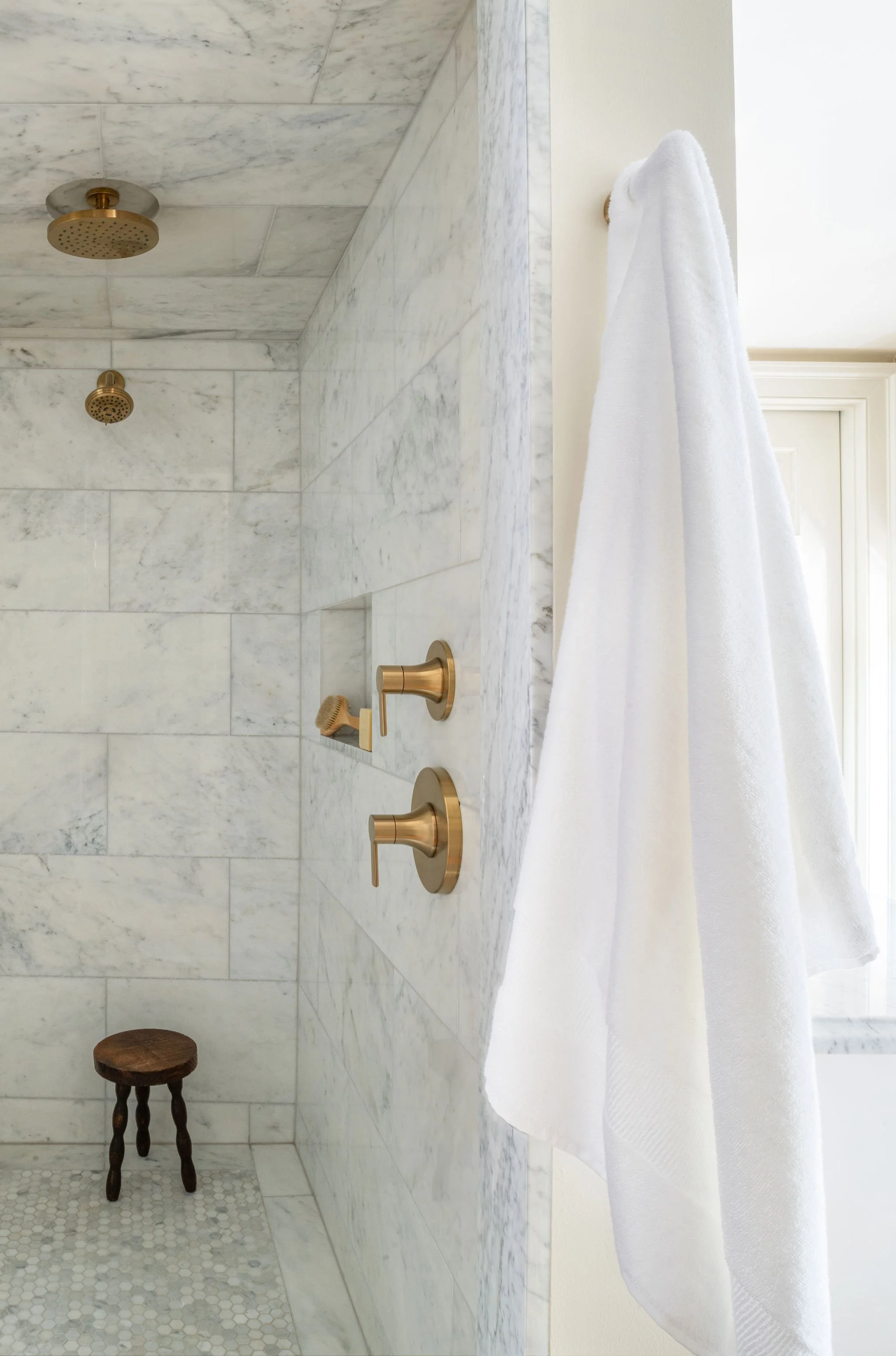 LCO_PrinceStreet_PrimaryBathShowerl_CorinneVictoriaDesign.jpg