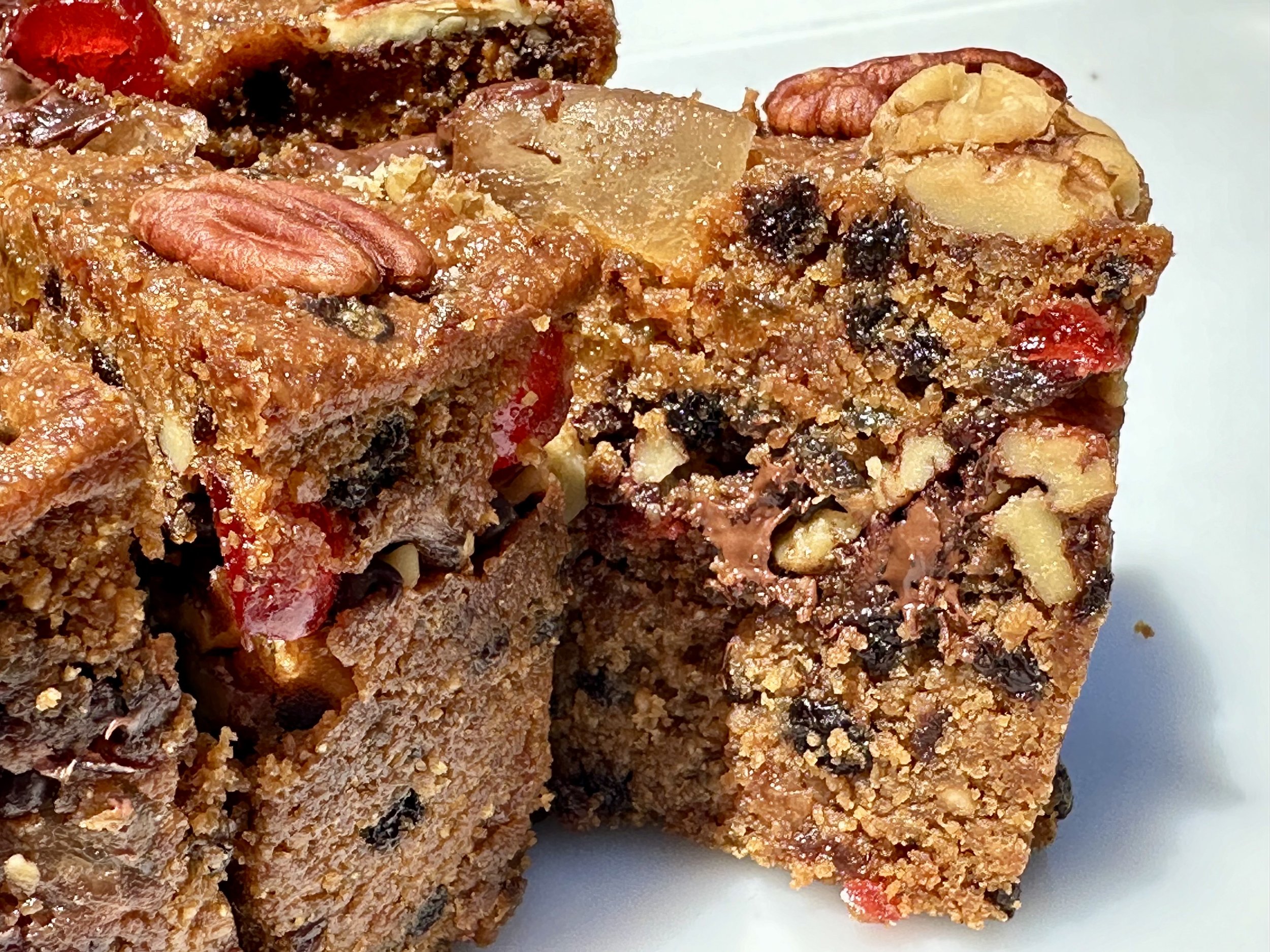 Chocolate Deluxe Fruitcake Tin