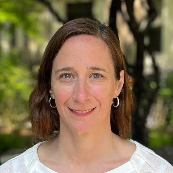 Dr Megan Cully
