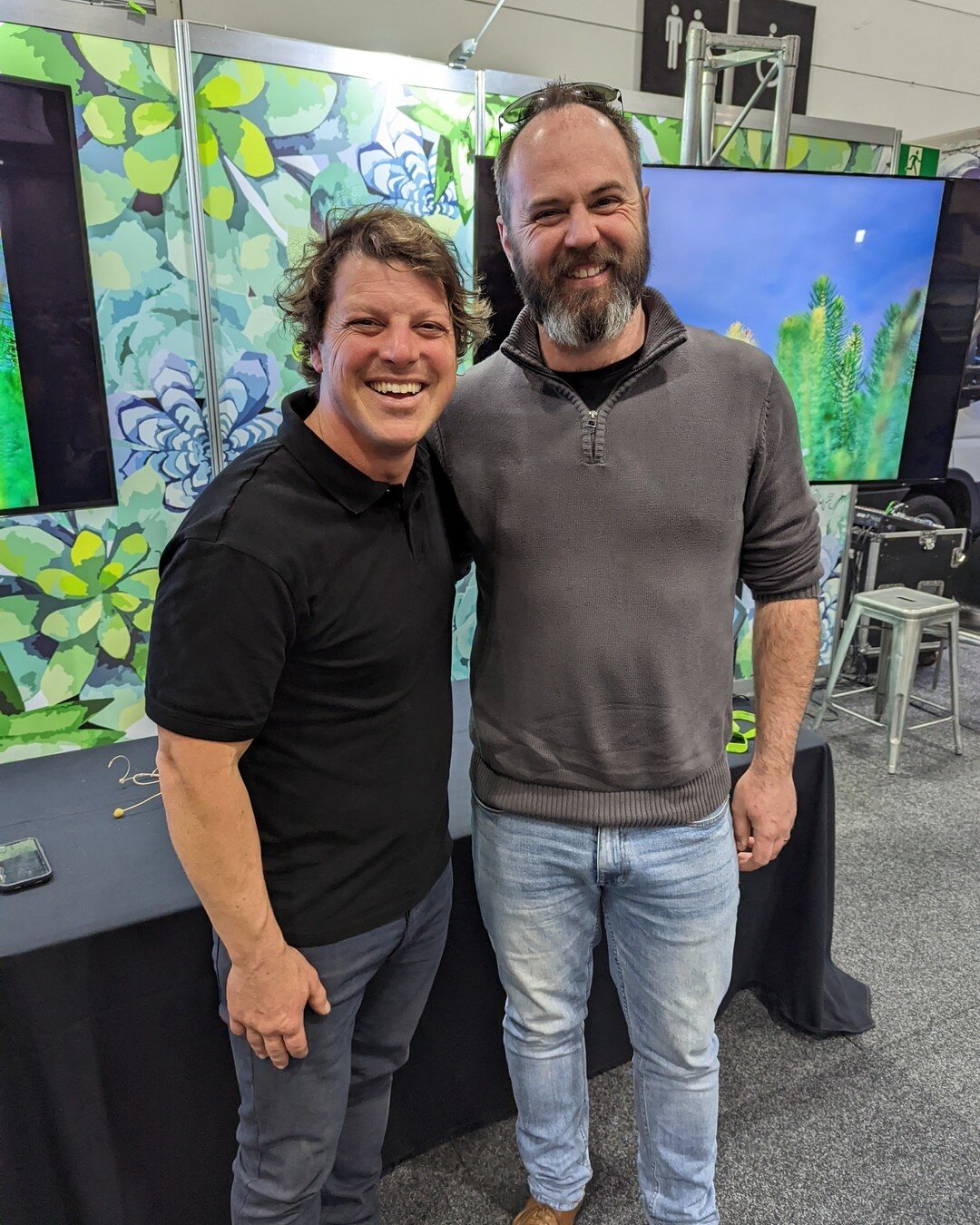 Big thanks to @danscrepes for the opportunity to have a good old chat about all things native gardens at the 2022 @melbournehomeshow 

#melbournebackyard #melbournelifestyle #melbourneoutdoor #melbournelandscaper #melbournelandscapedesign #melbournel