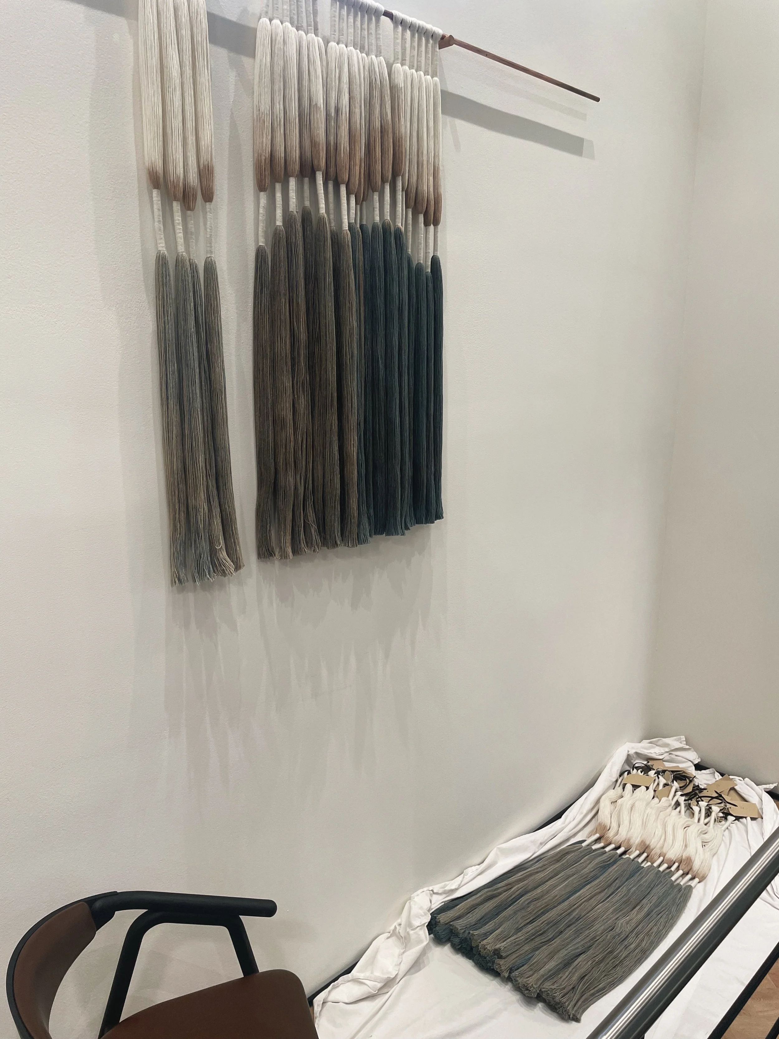 114j Hjemhavn unika tekstilkunst lavet af genanvendte materialer.JPG