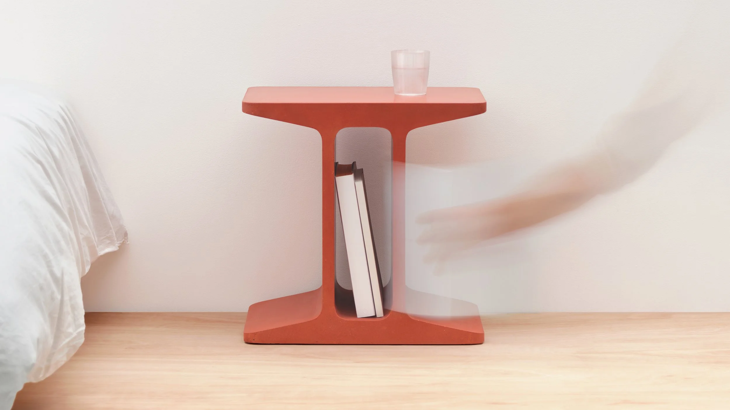 TOM ROBINSON_INTRA SIDE TABLE_11_INDOOR.jpg