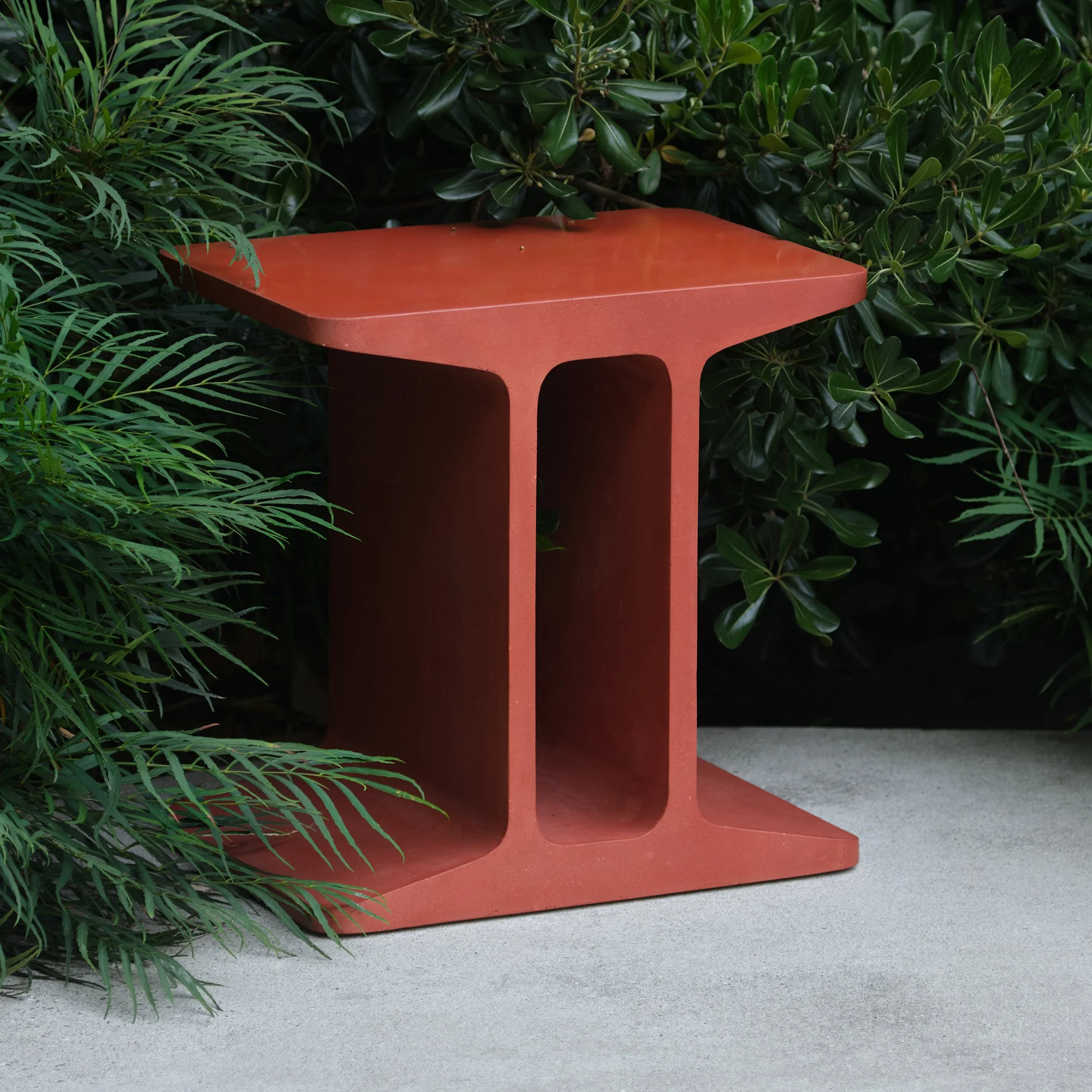 TOM ROBINSON_INTRA SIDE TABLE_EARTHEN RED_1.jpg