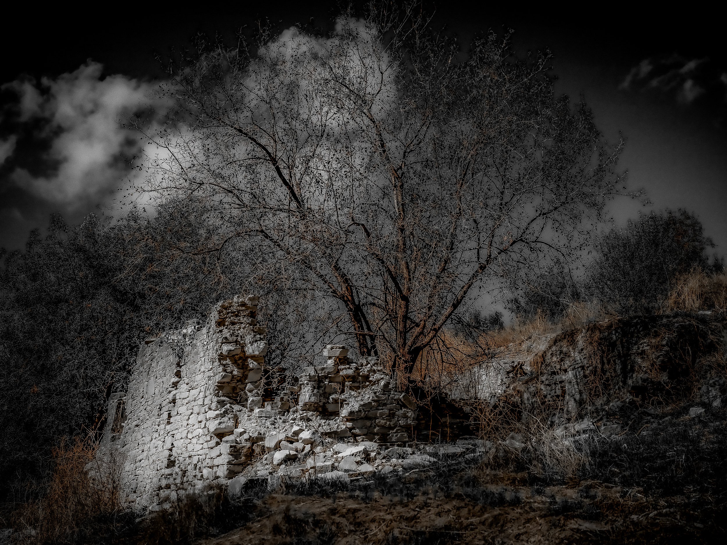 Abandoned Villages of the Diarizos Valley: Gerovasa/